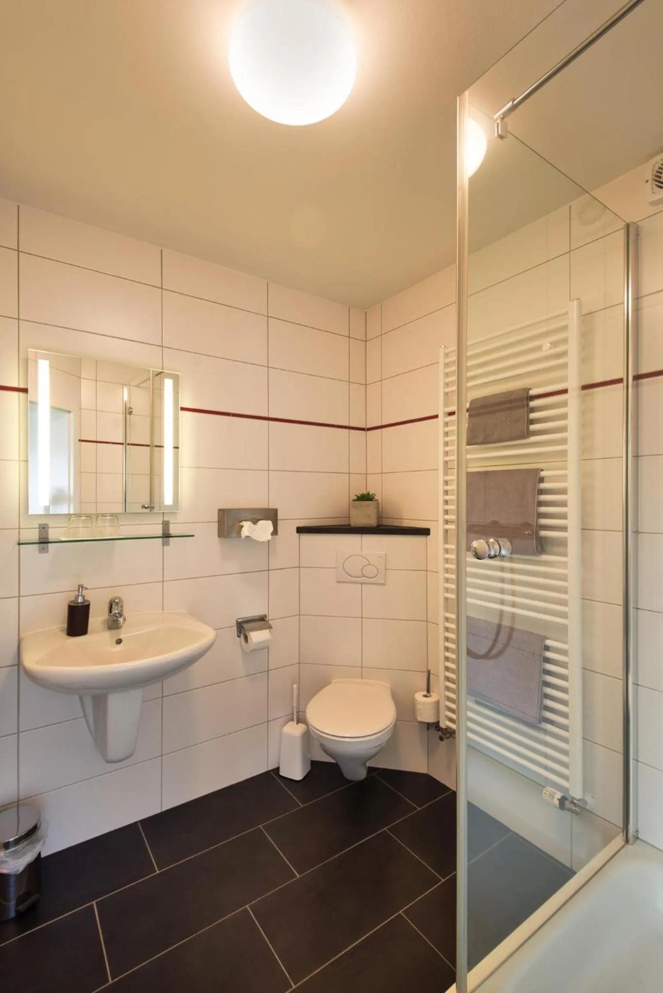 Bathroom in Weingut & Gästehaus Christoph Clüsserath