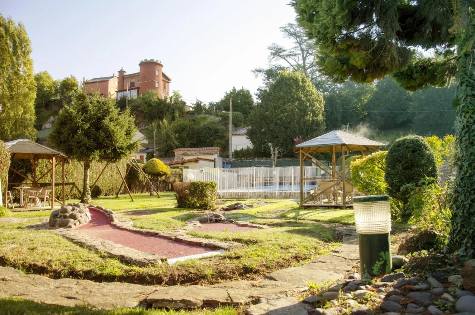 Property building in Les Portes du Cantal