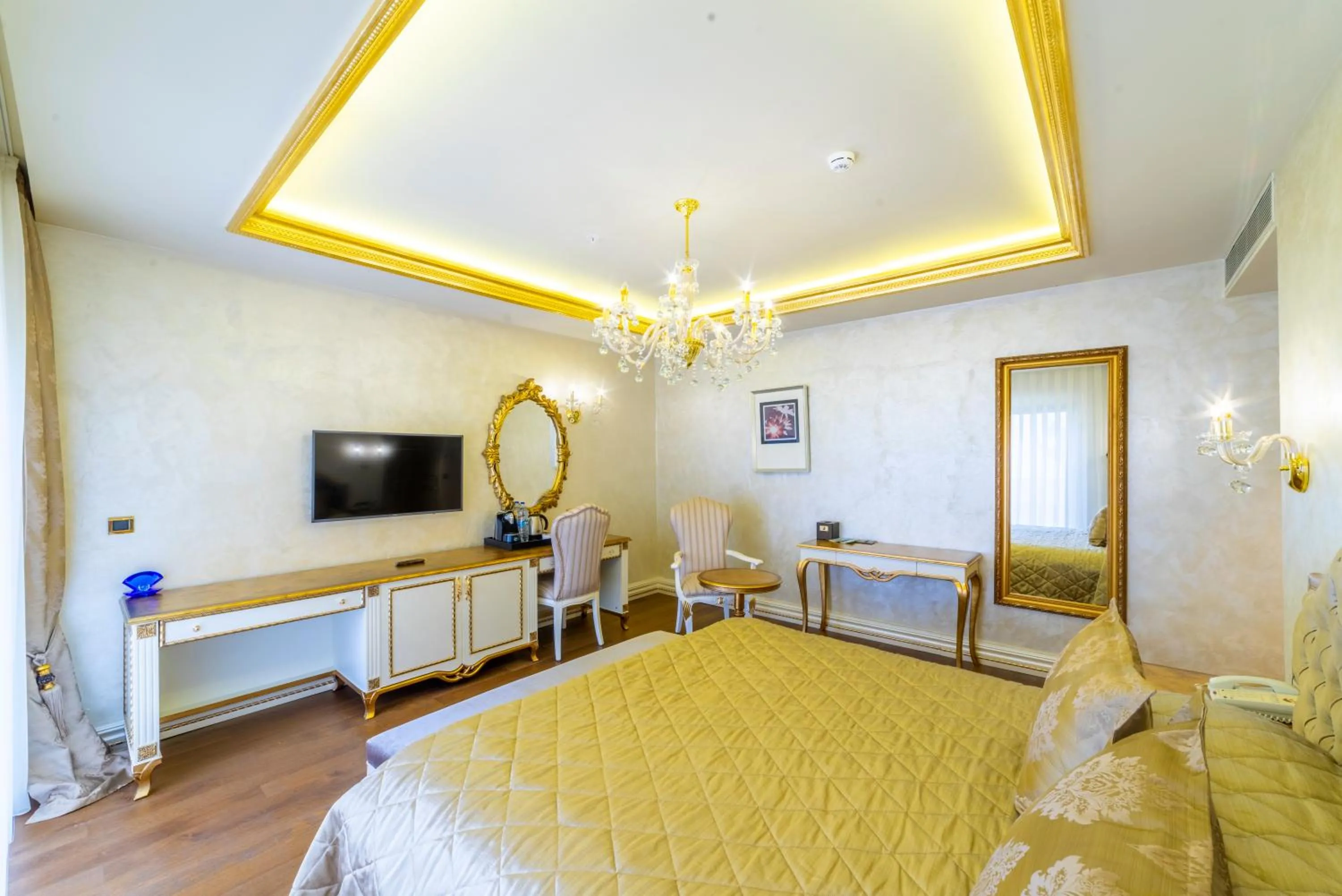 Bed in The Plaza Bodrum