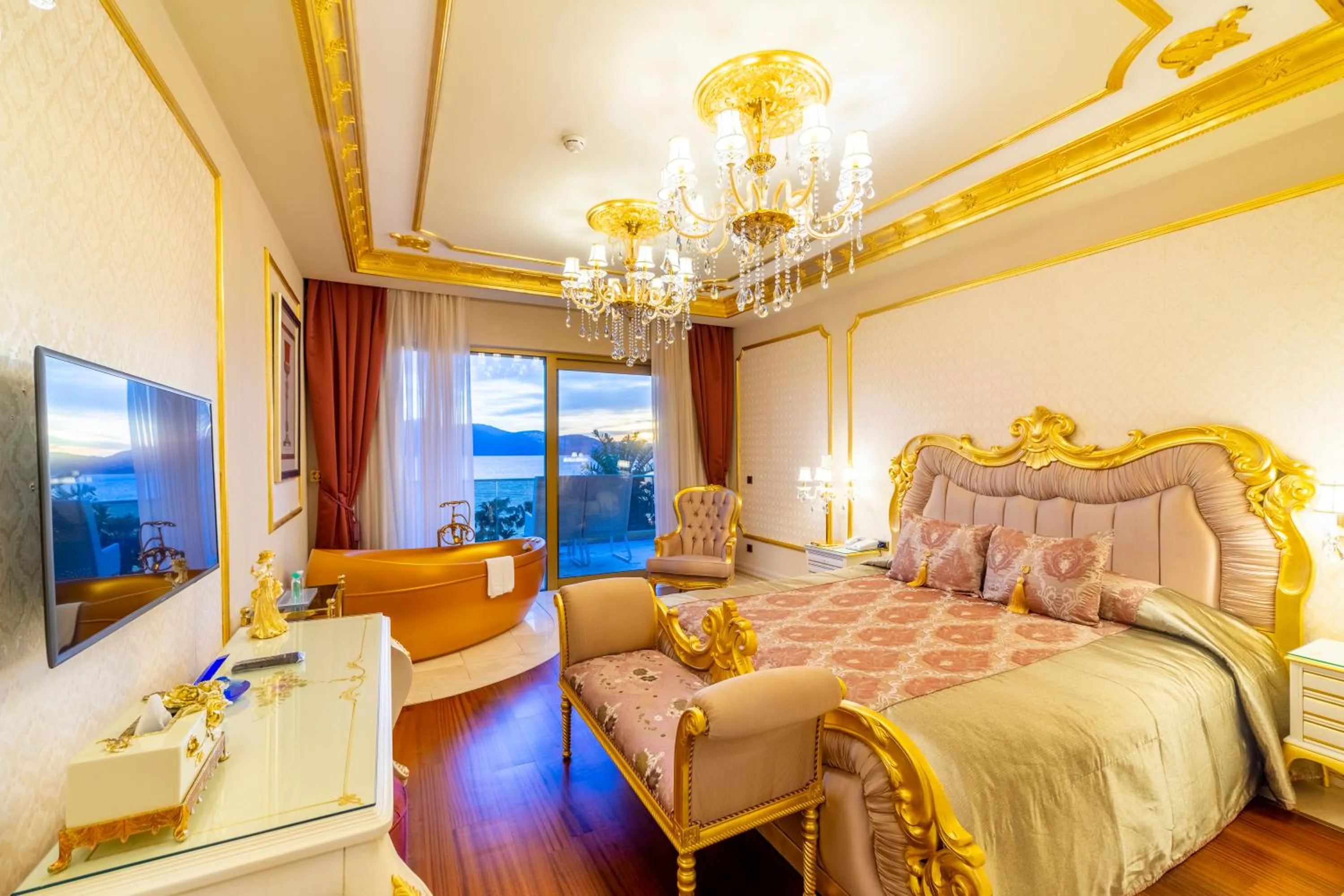 Bed in The Plaza Bodrum