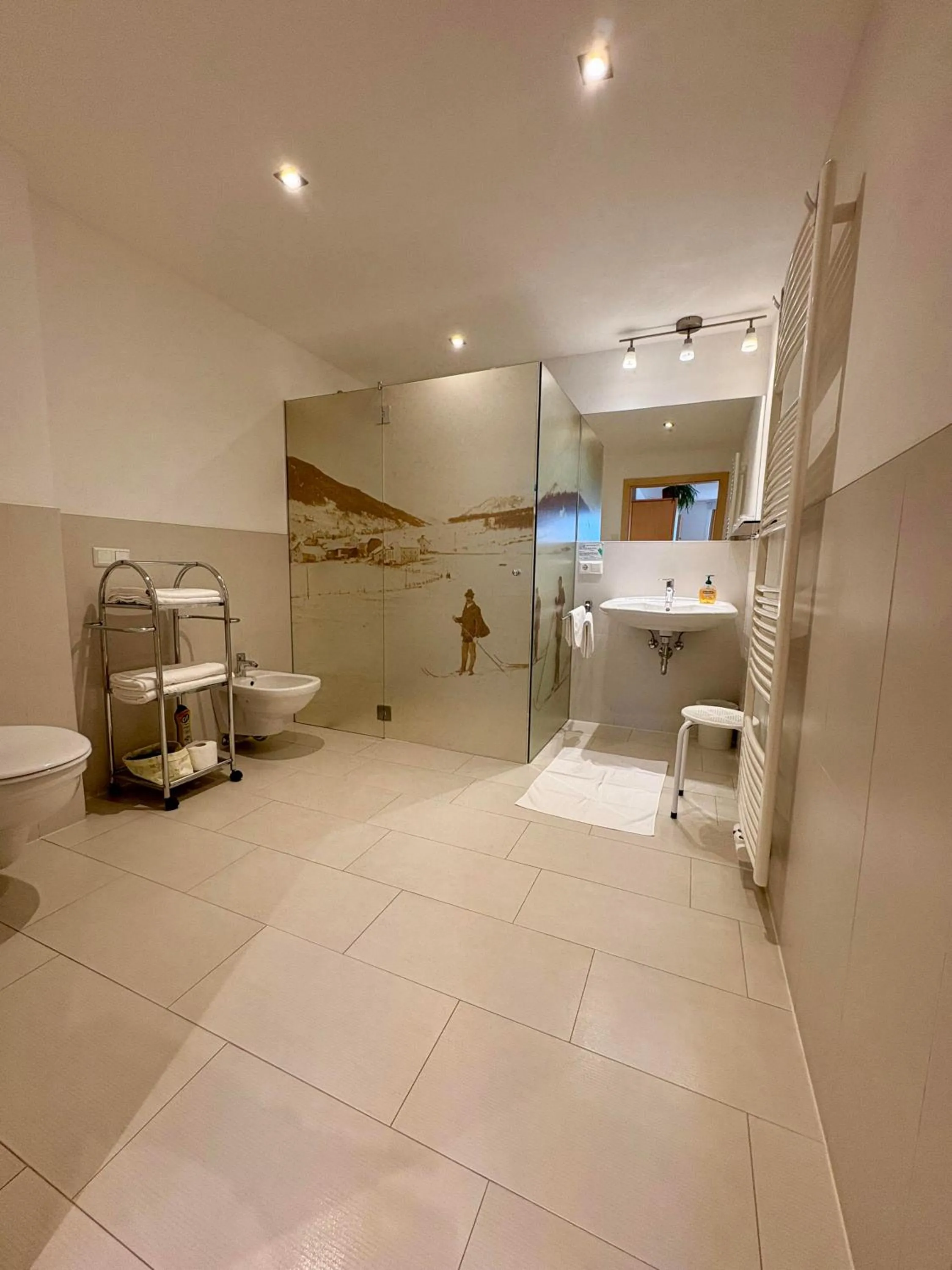 Bathroom in Garni Apparthotel St Valentin