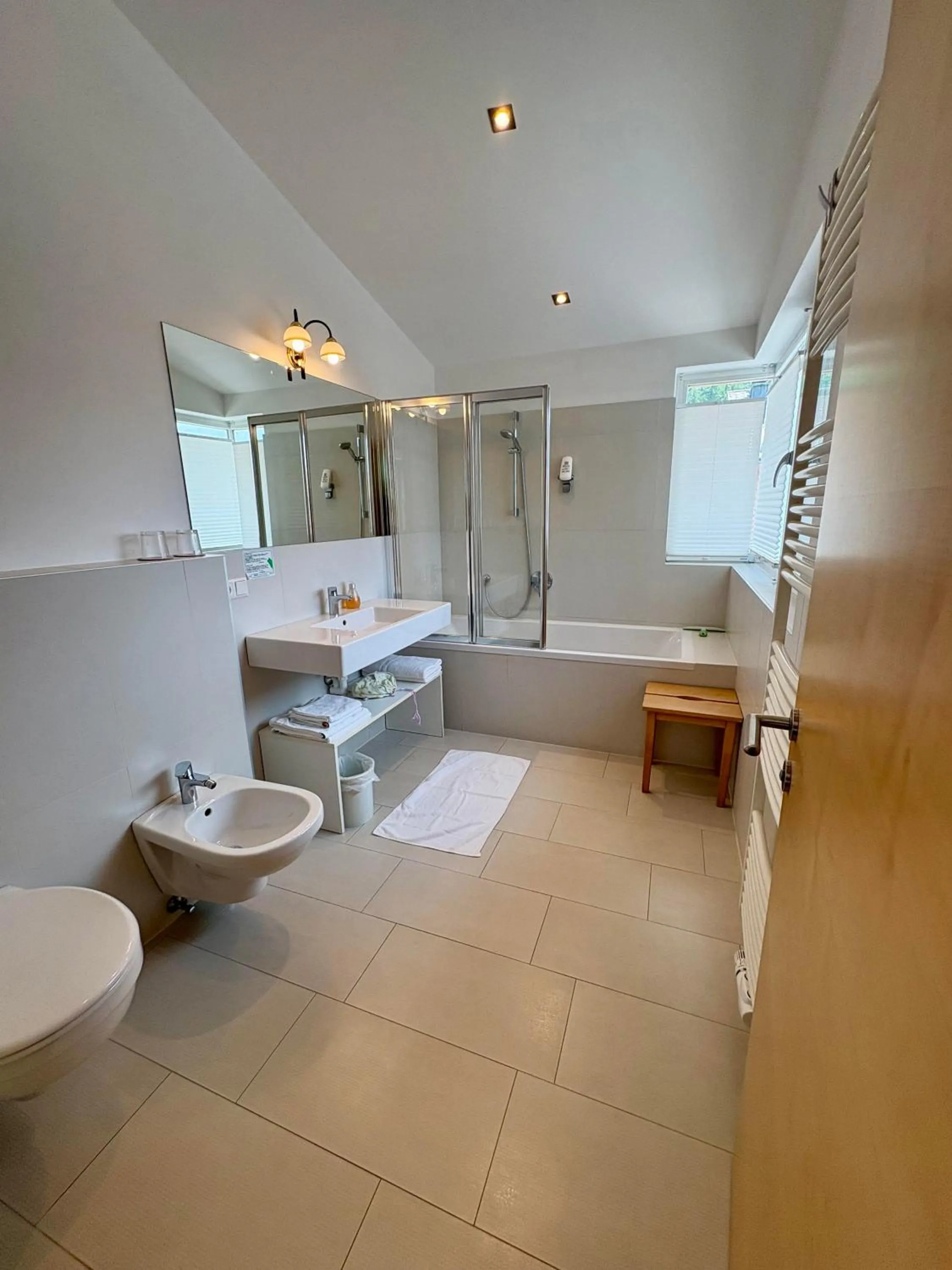 Bathroom in Garni Apparthotel St Valentin