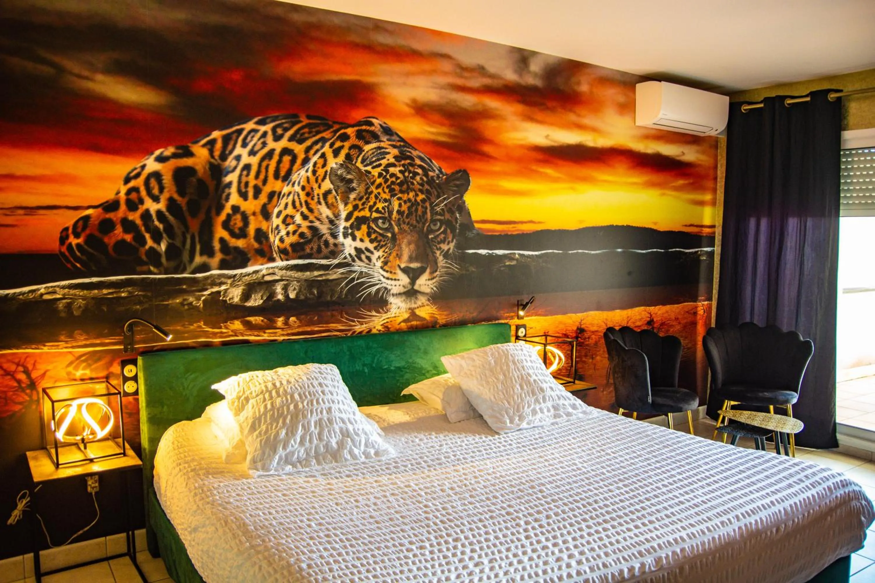 Bed in Résidence Hôtelière Natureva & Spa