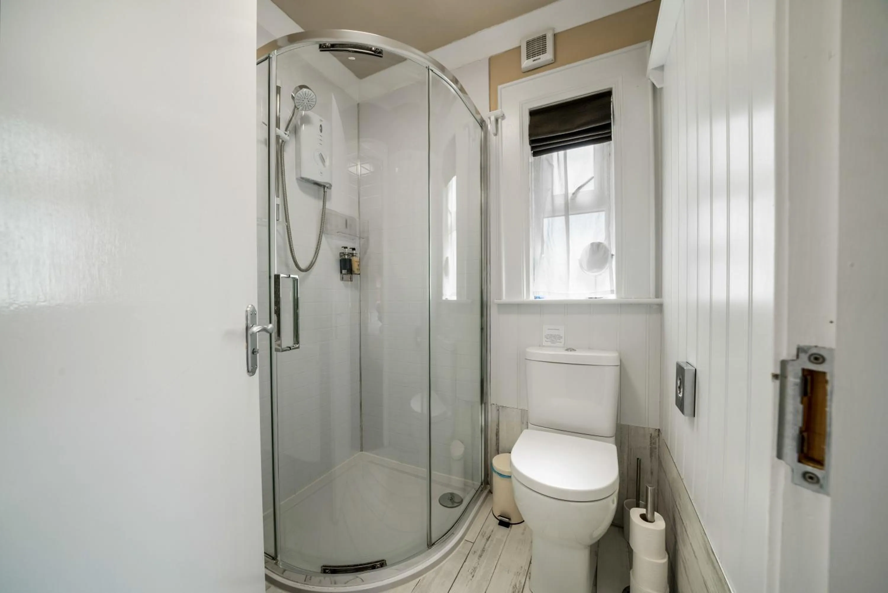 Bathroom in Anvershiel House