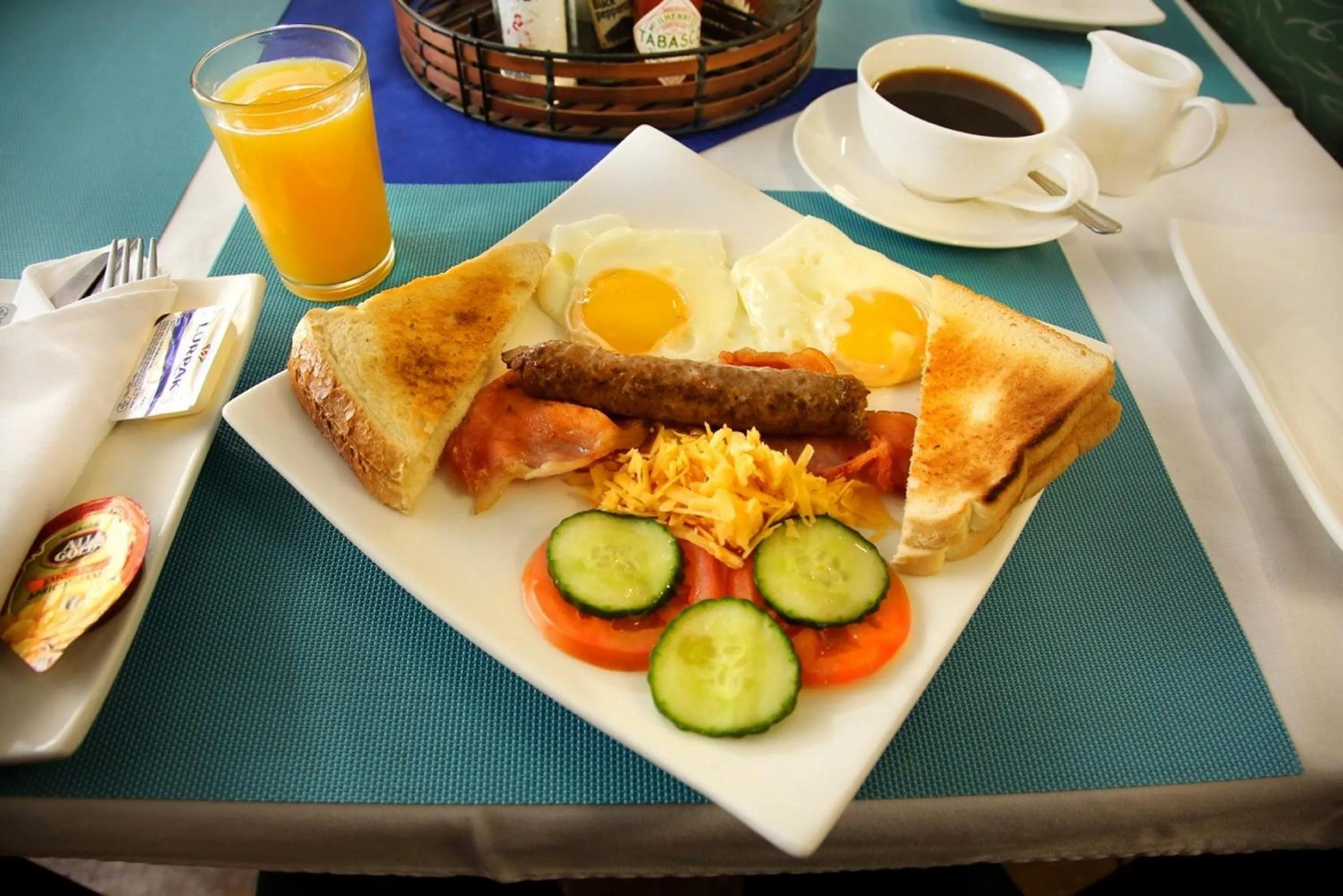 Breakfast in Athenian Villa