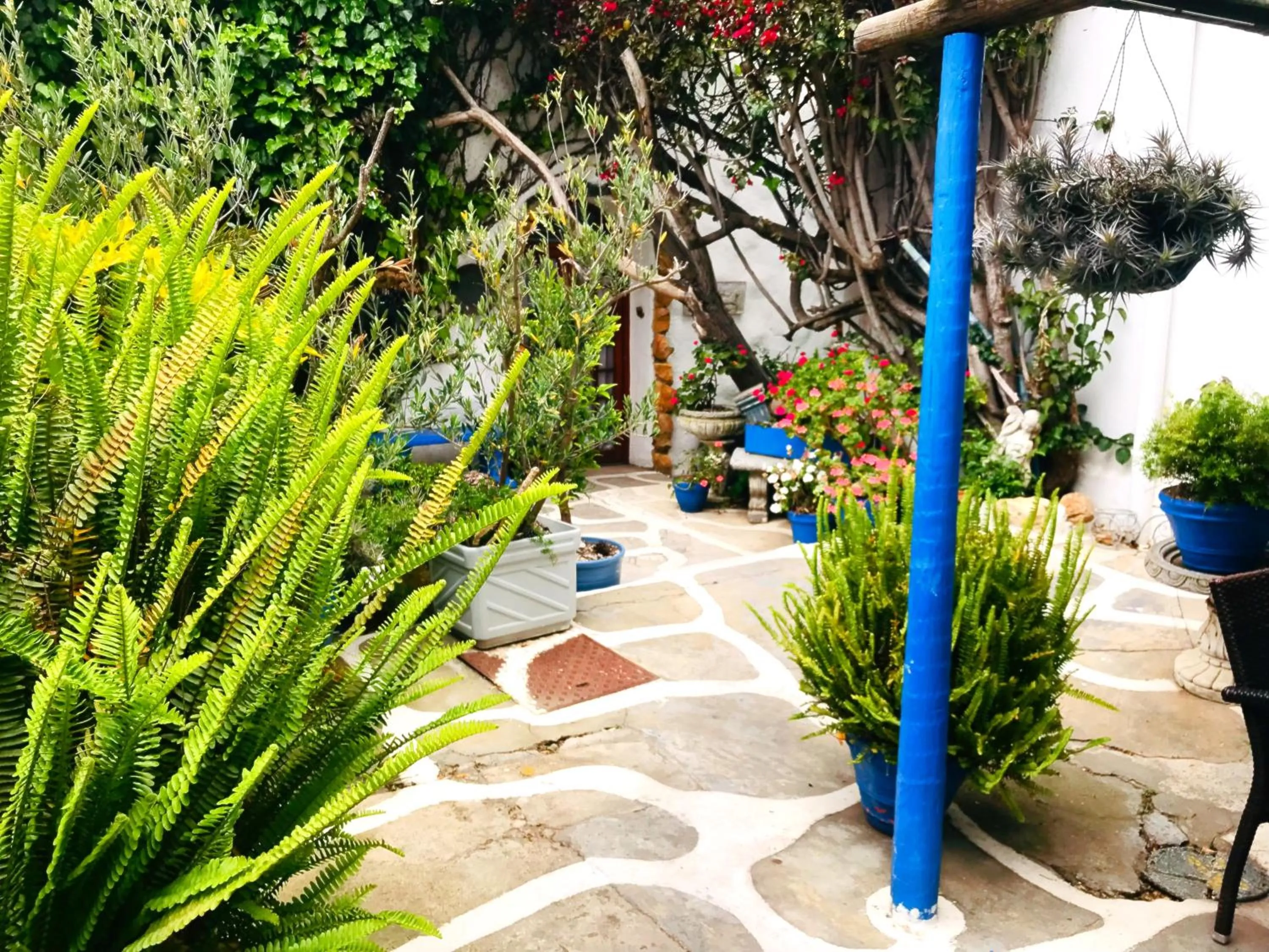 Inner courtyard view in Athenian Villa