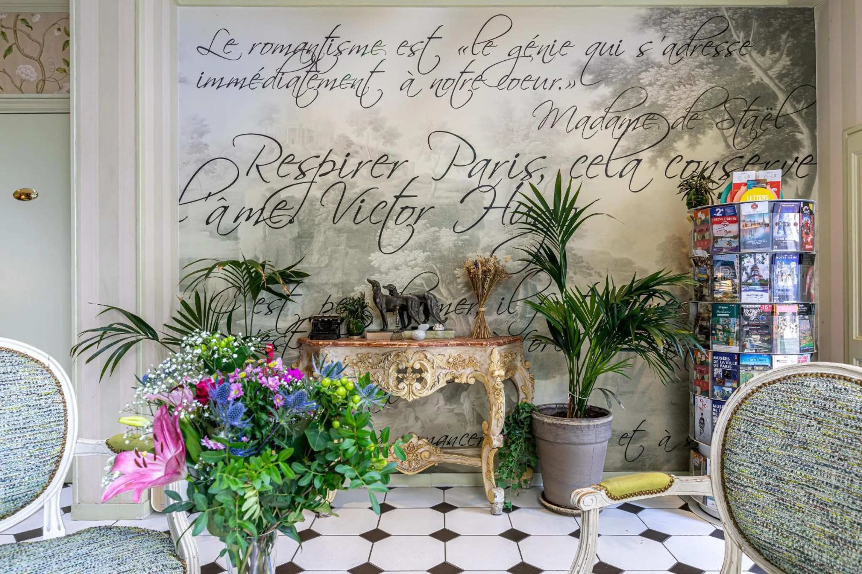 Lobby or reception in Hotel Romance Malesherbes by Patrick Hayat