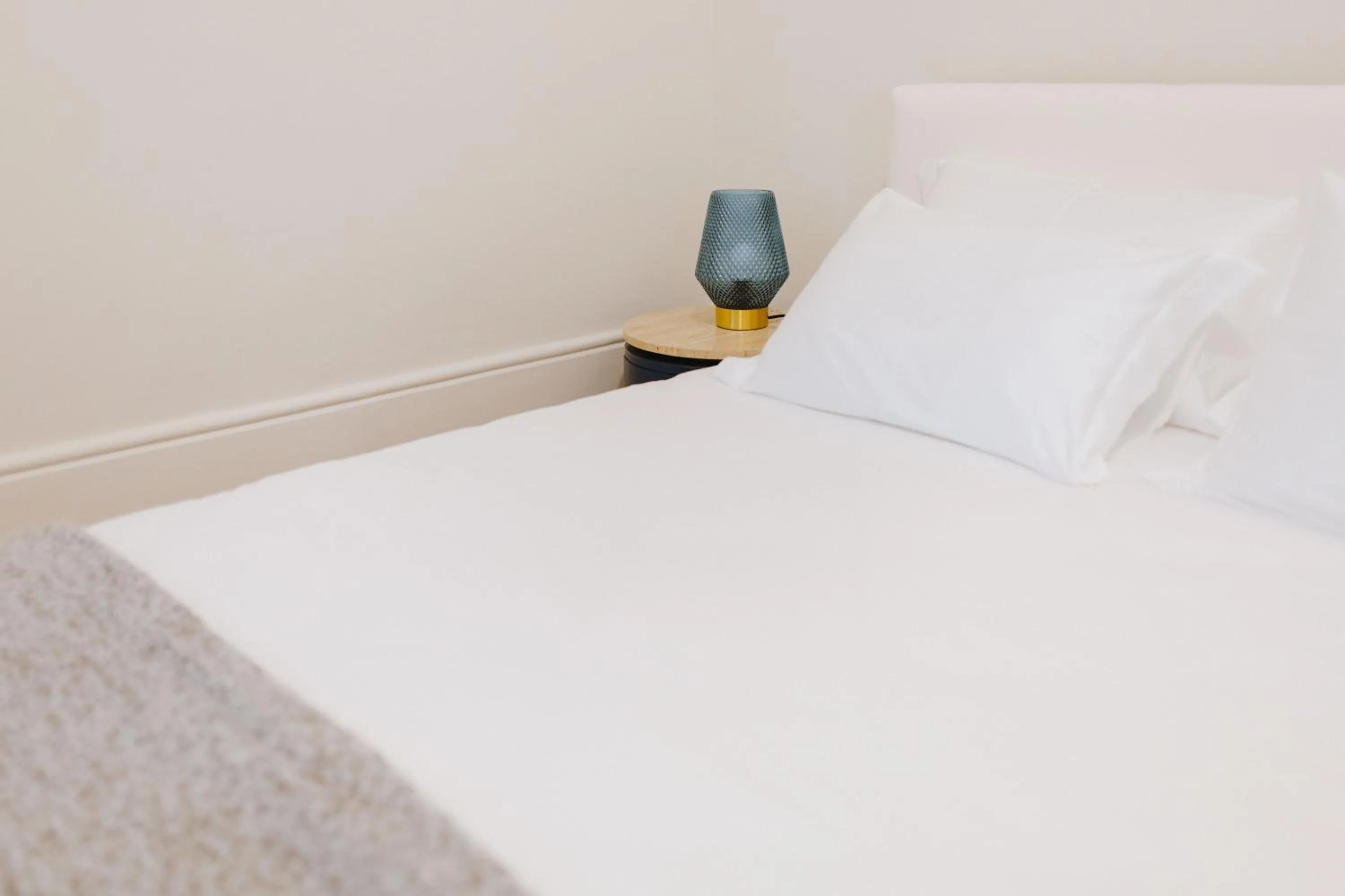 Bed in aDuquesa - GuestHouse