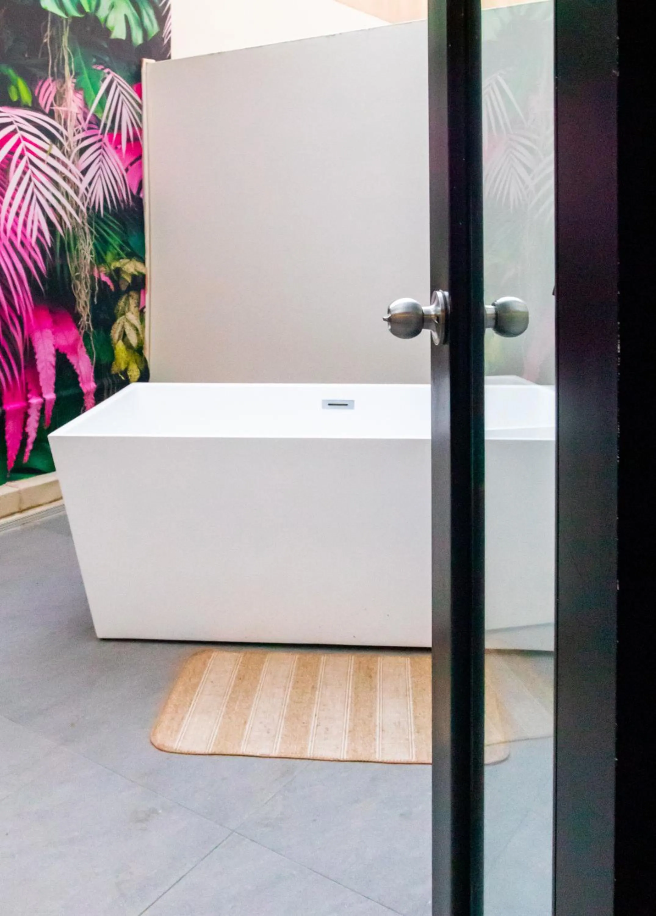 Patio in The Ivy Hotel