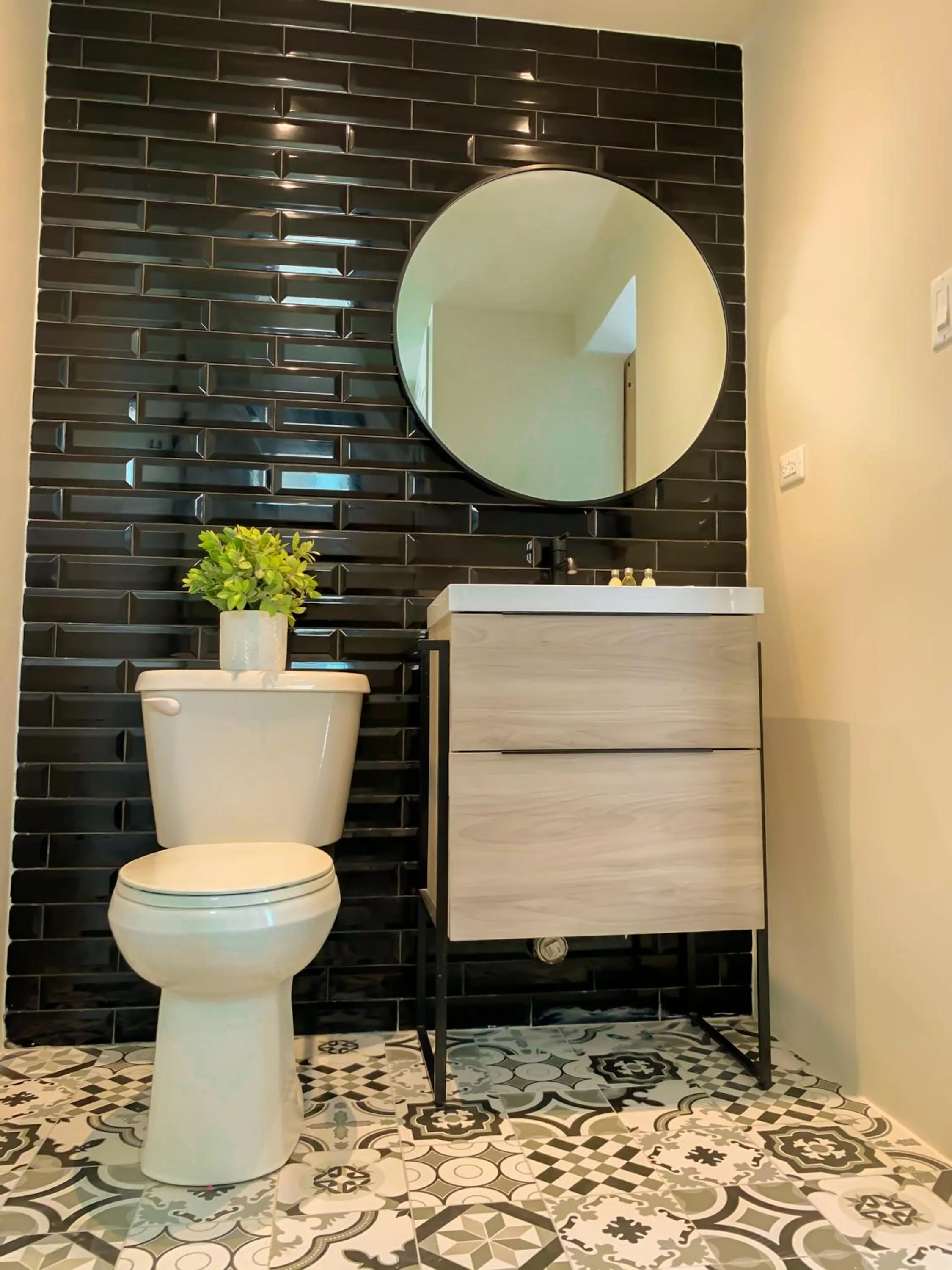 Bathroom in The Ivy Hotel