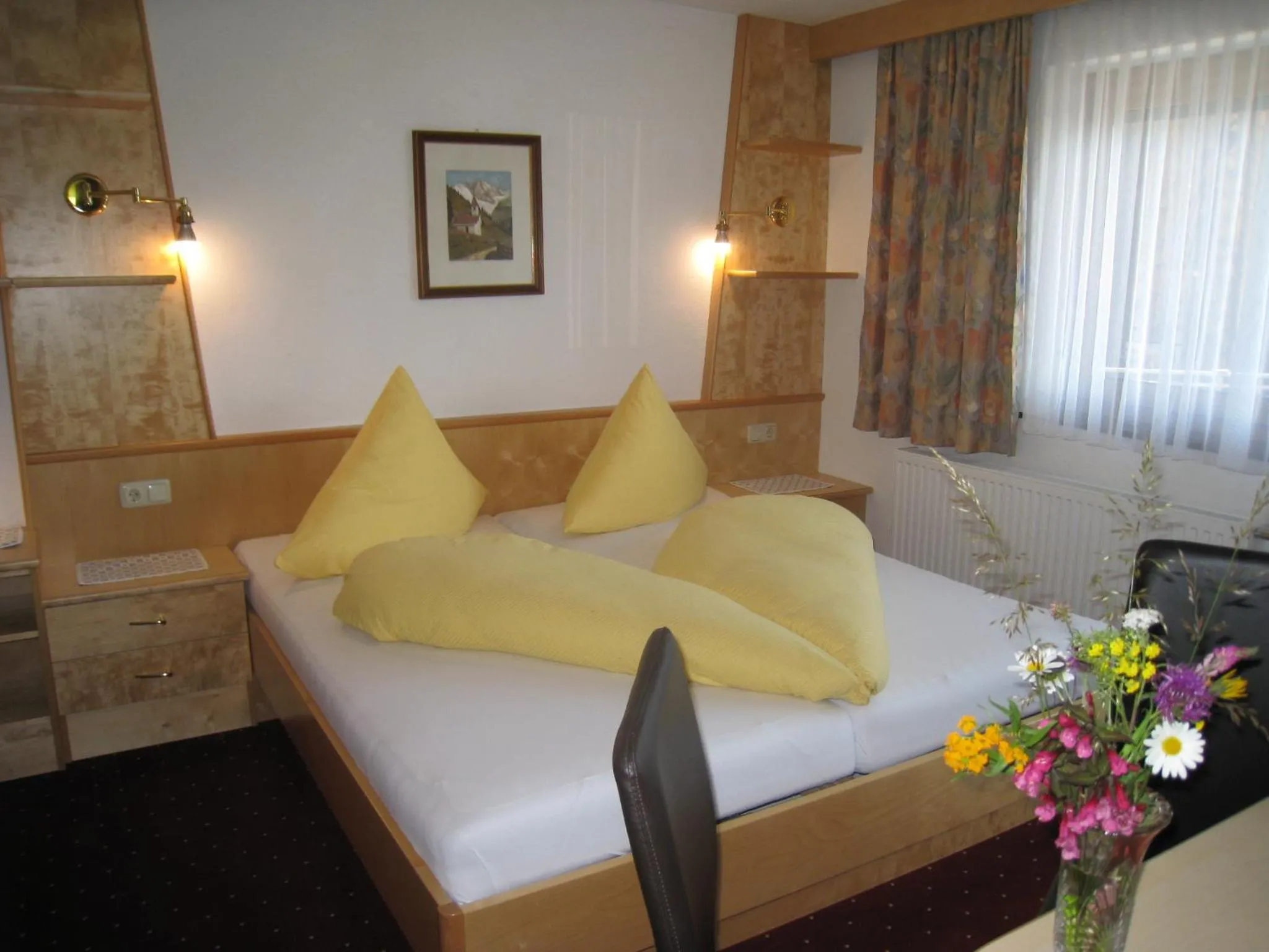 Bathroom, Bed in Lärchenhof Serfaus