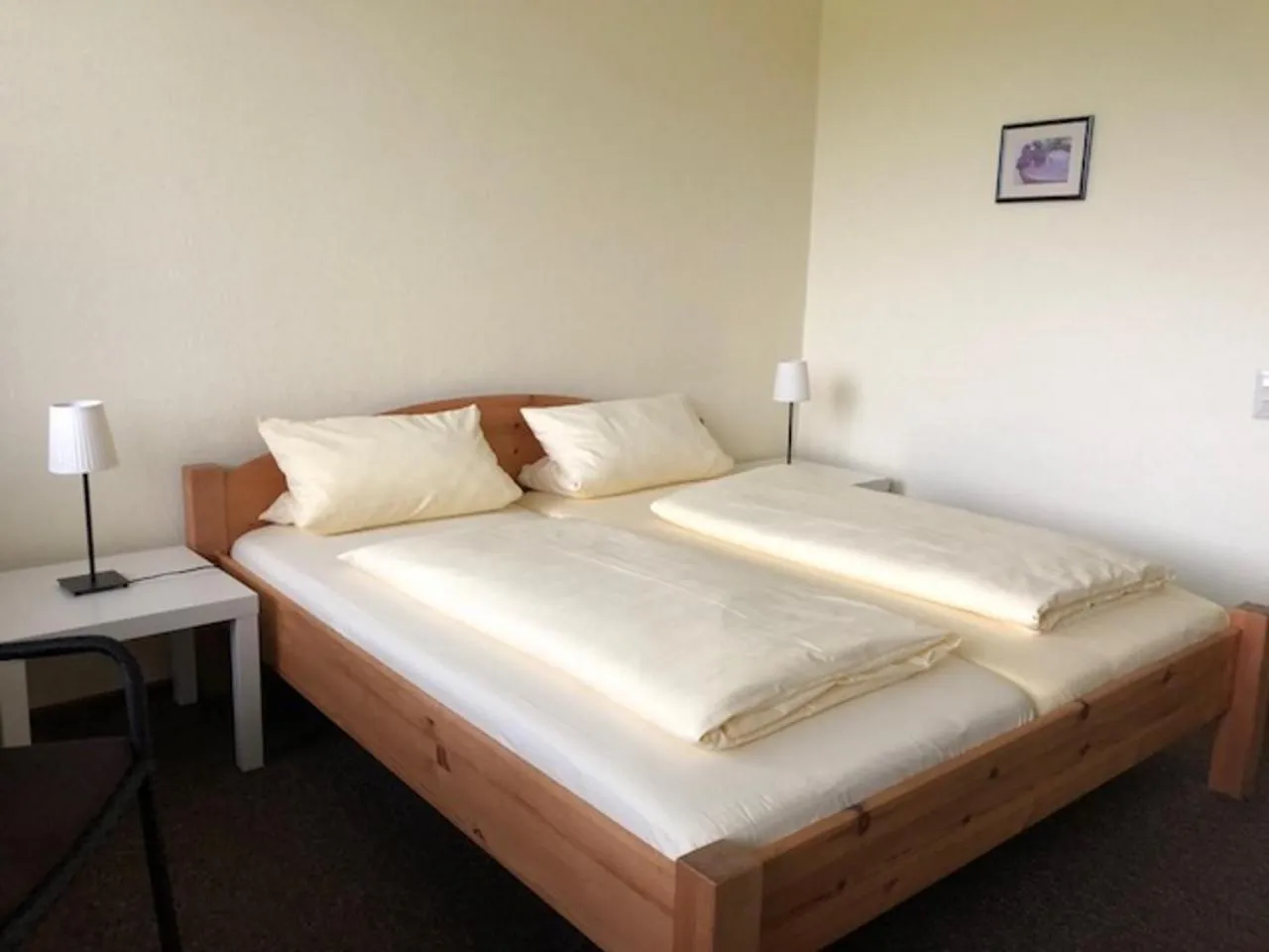 Photo of the whole room, Bed in Hotel am Siebenpfennigsknapp