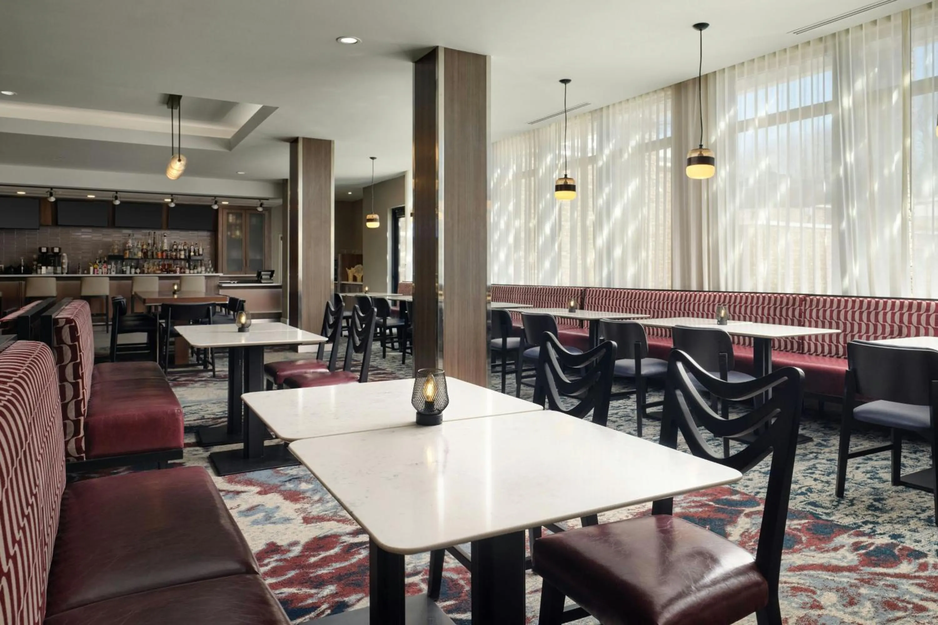 Restaurant/places to eat in Courtyard by Marriott Dallas DFW Airport North/Grapevine