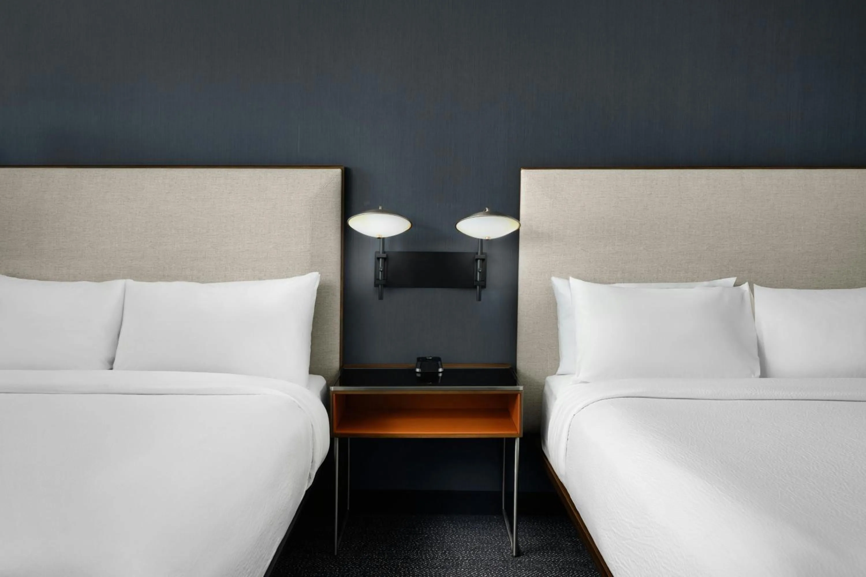 Photo of the whole room, Bed in Courtyard by Marriott Dallas DFW Airport North/Grapevine