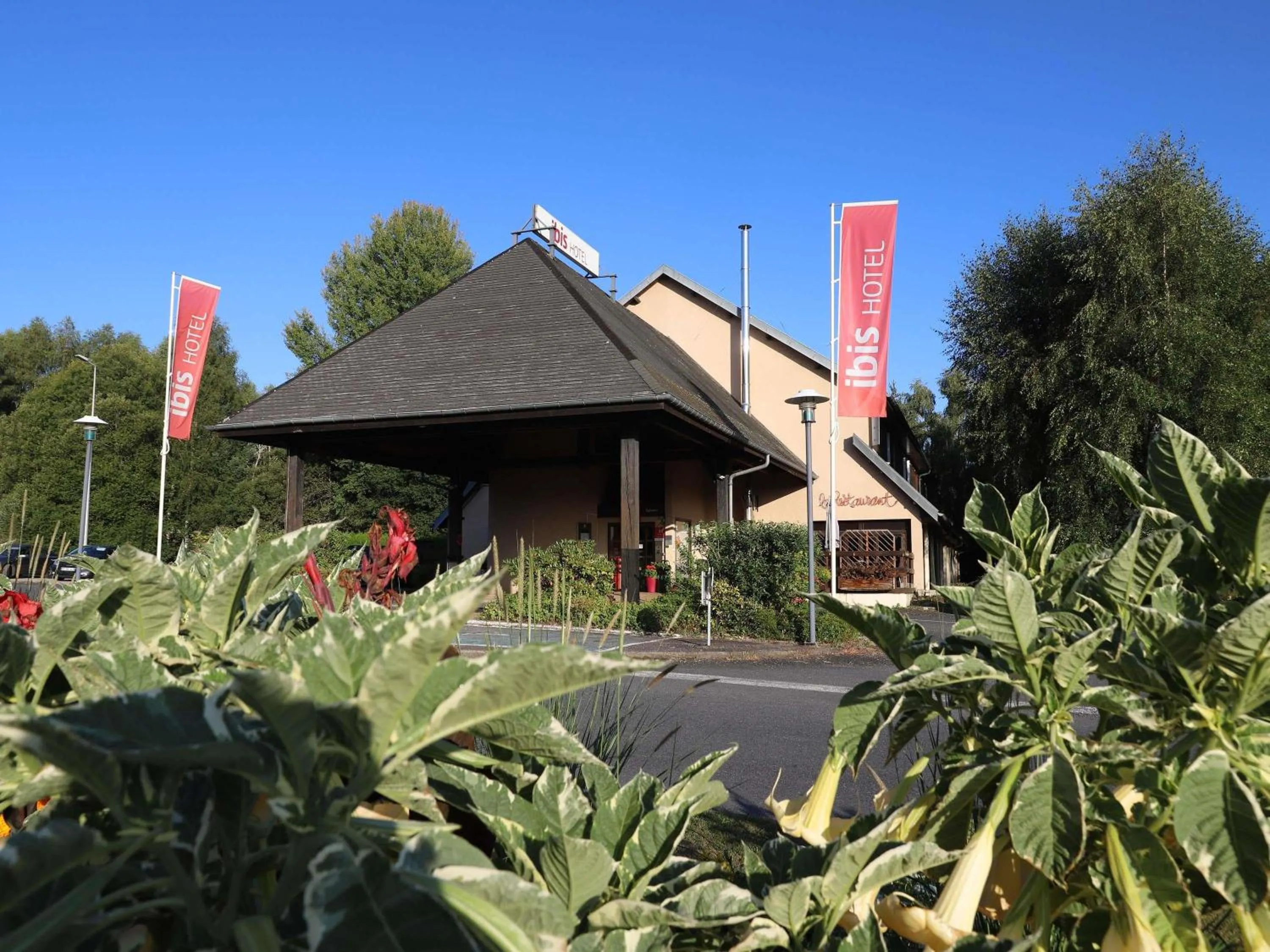 Property building in ibis Egletons