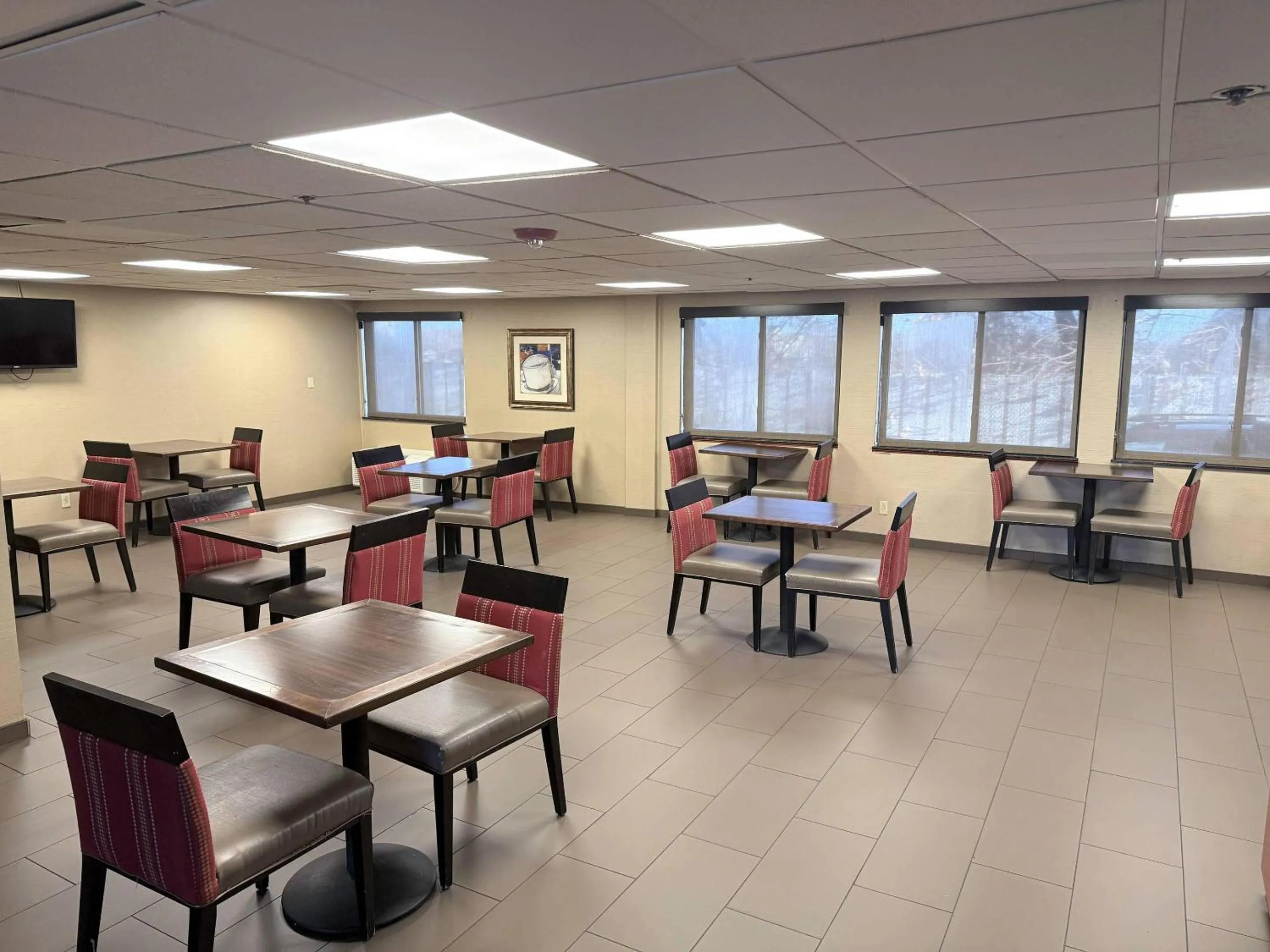 Breakfast in Comfort Inn Feasterville - Trevose