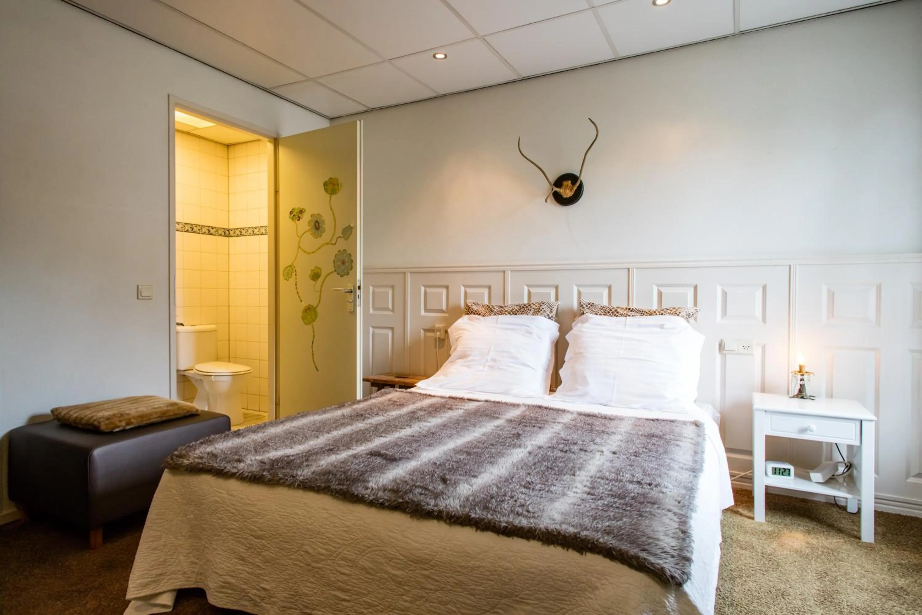 Bed in Hotel Restaurant Taverne