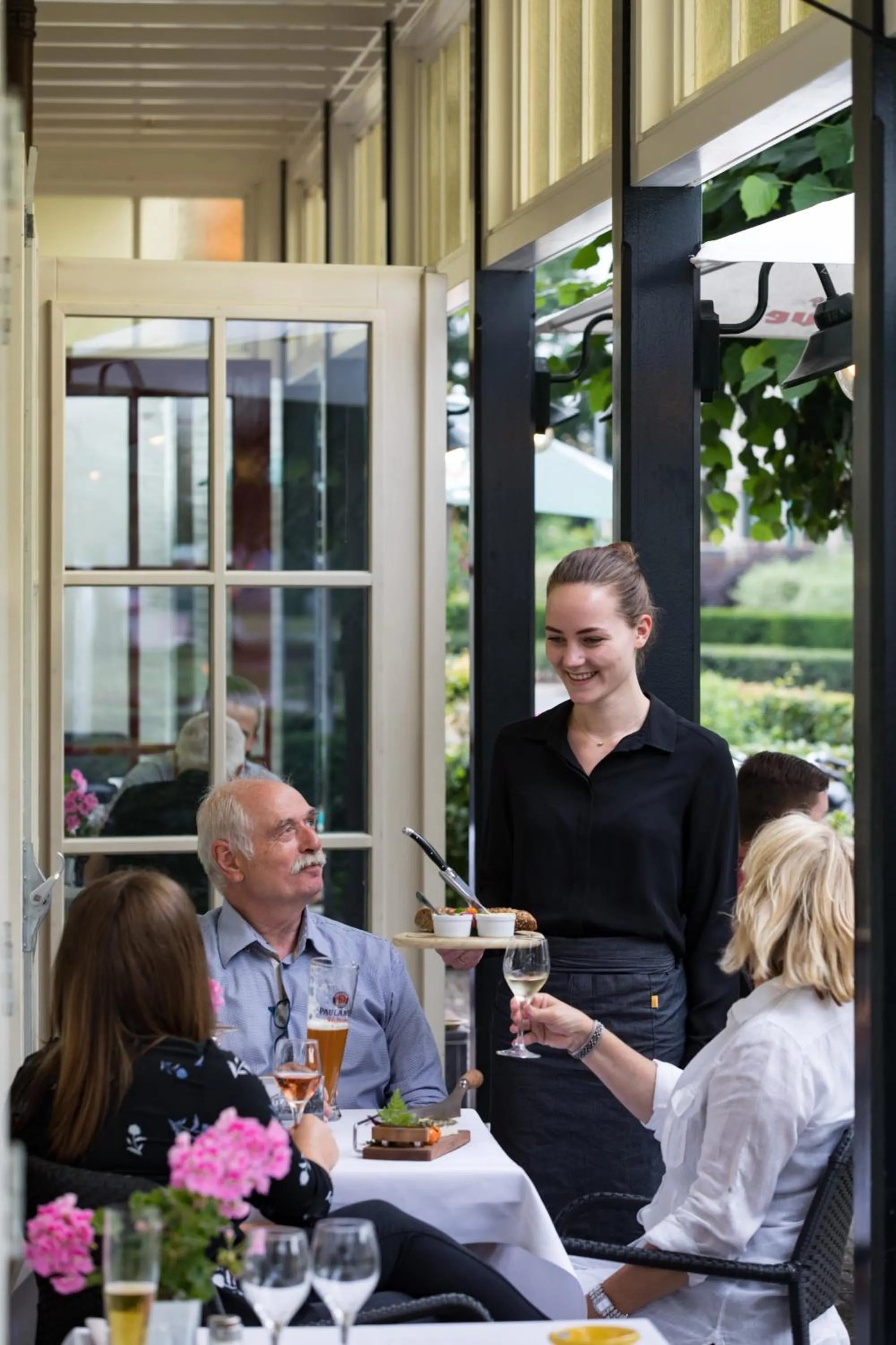 Restaurant/places to eat in Hotel Restaurant Taverne