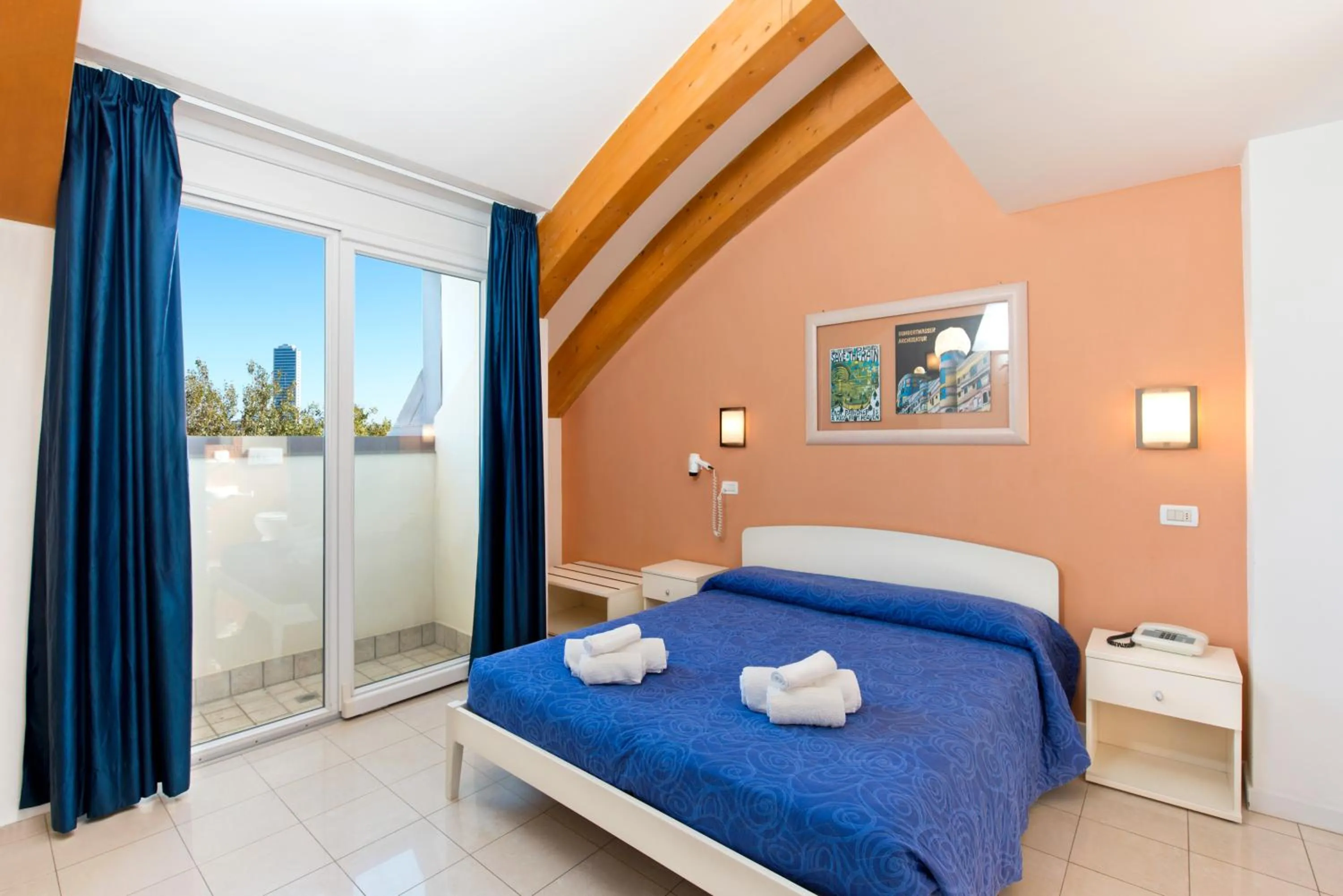 Photo of the whole room, Bed in Hotel Sogno