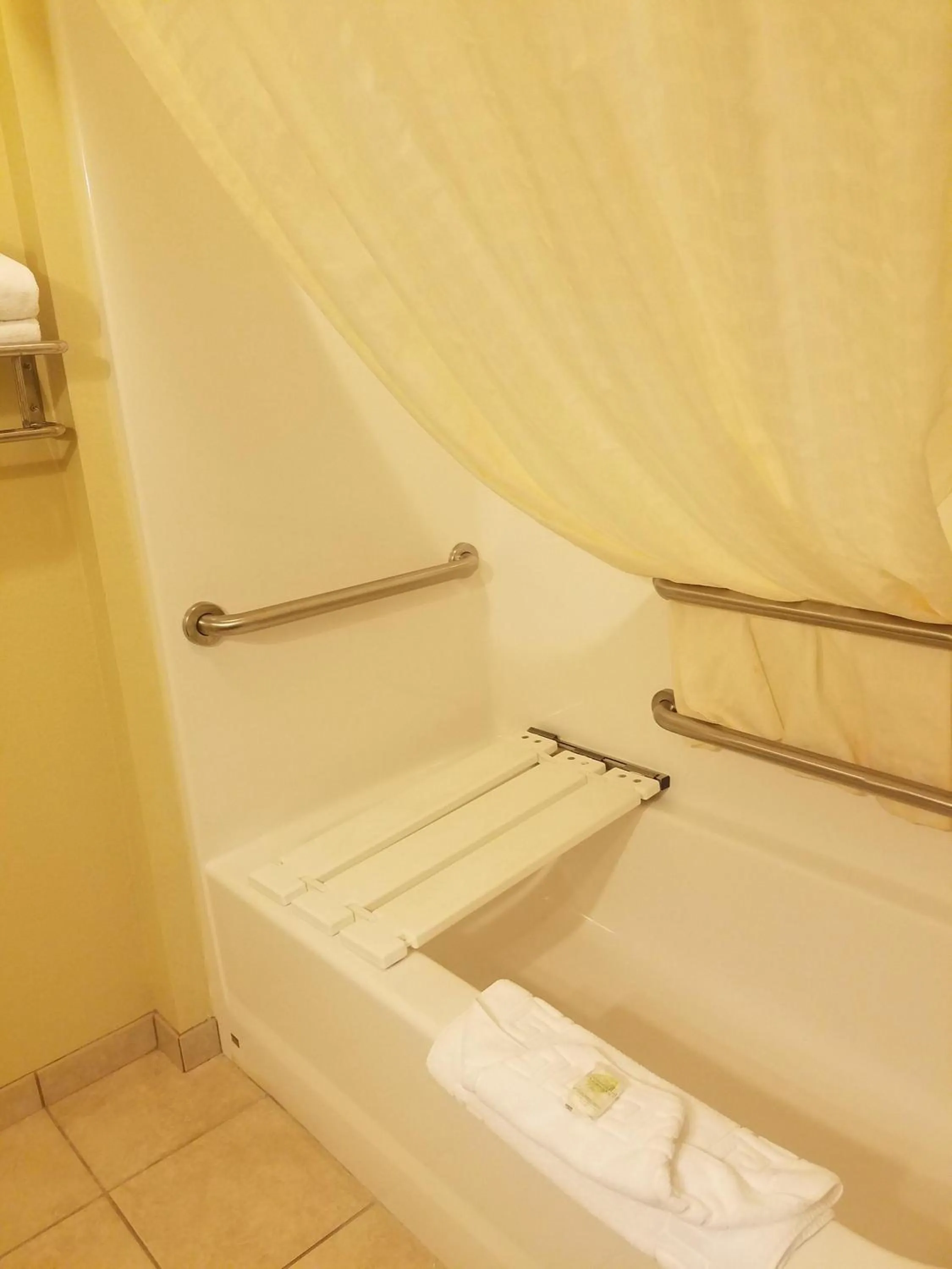 Cobblestone Inn & Suites - Bottineau