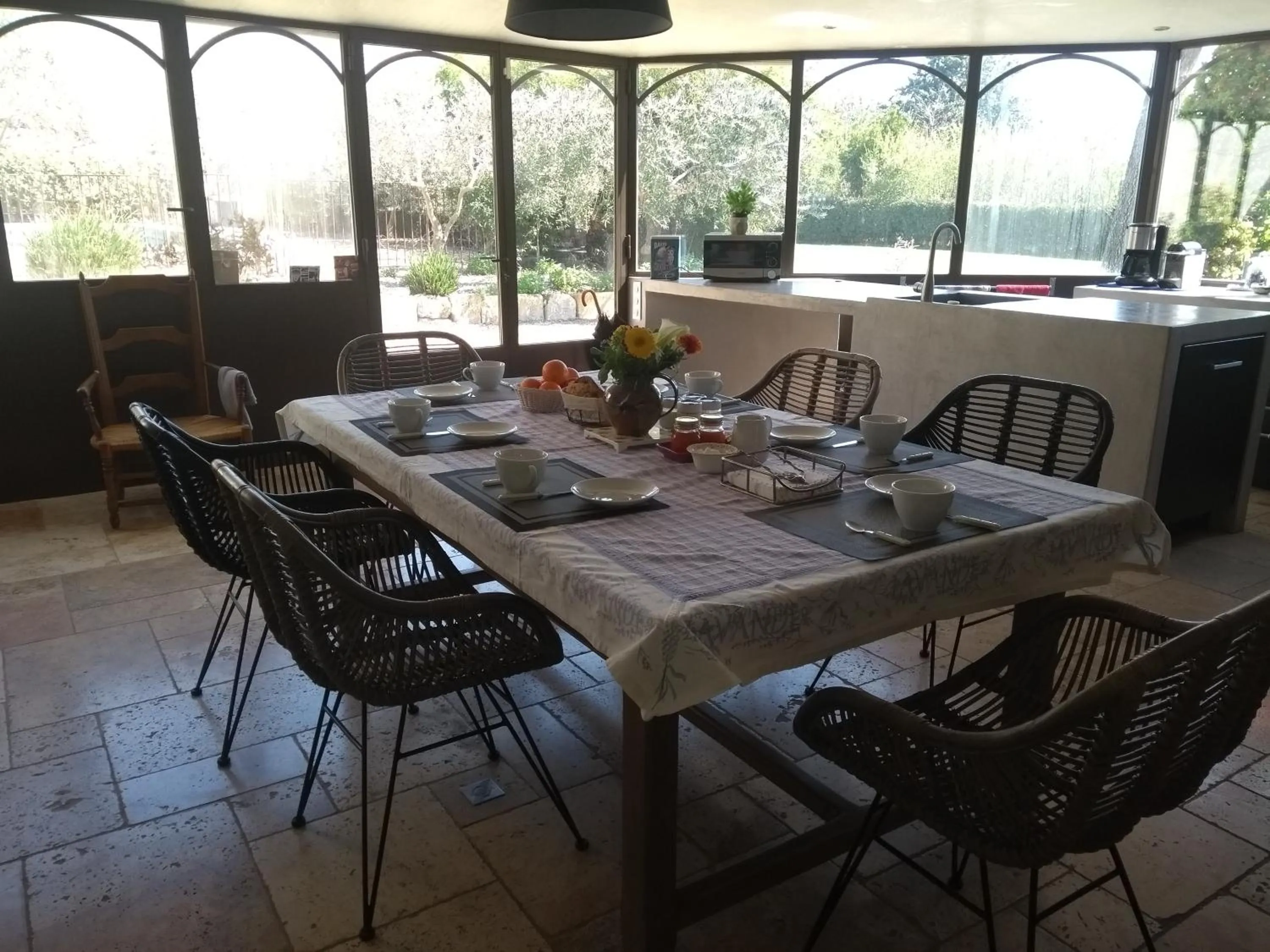 Dining area in Mas de Camejean