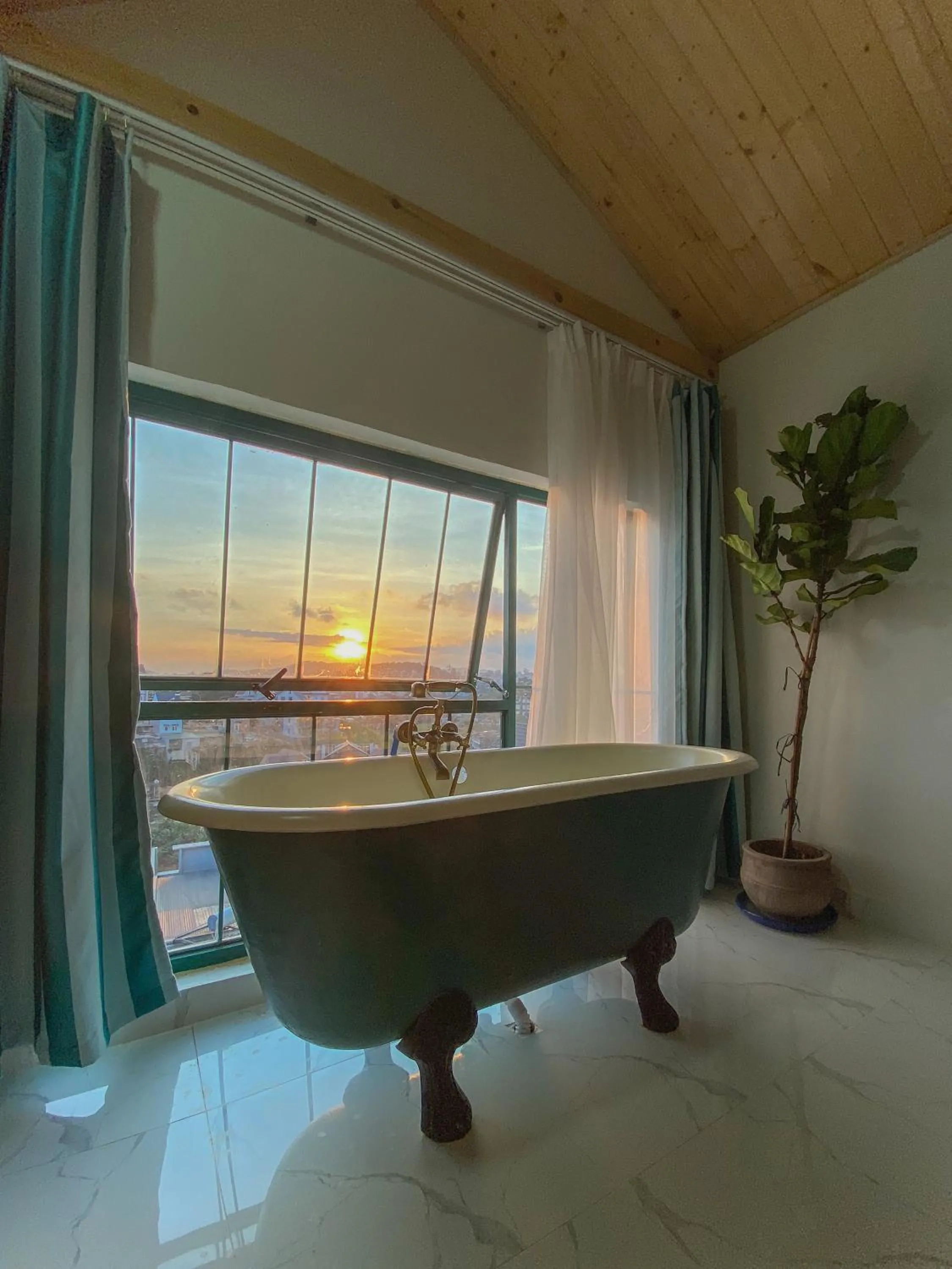 Billiard in Lacasa May