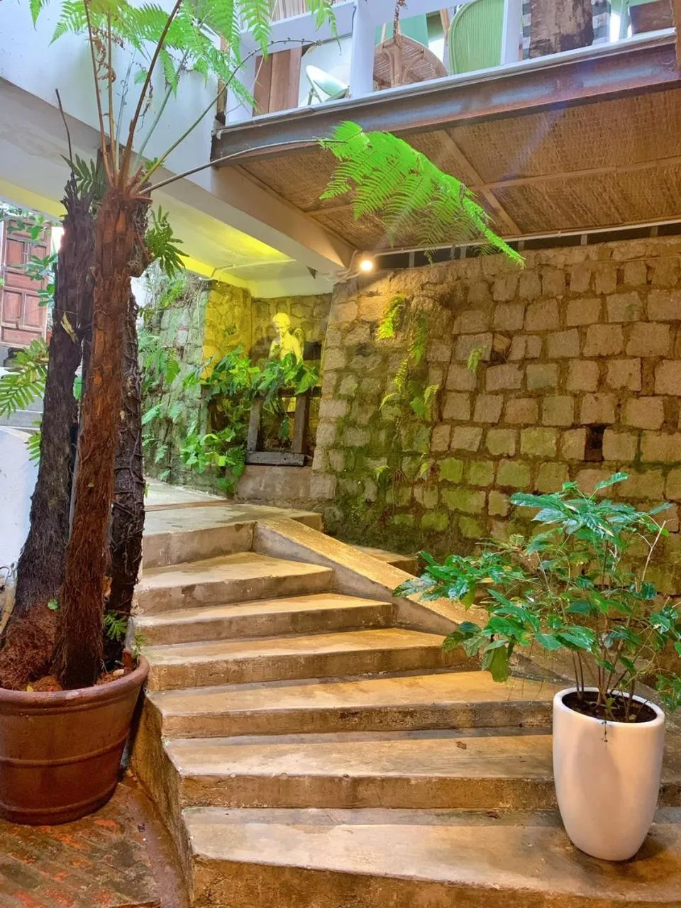 Facade/entrance in Lacasa May