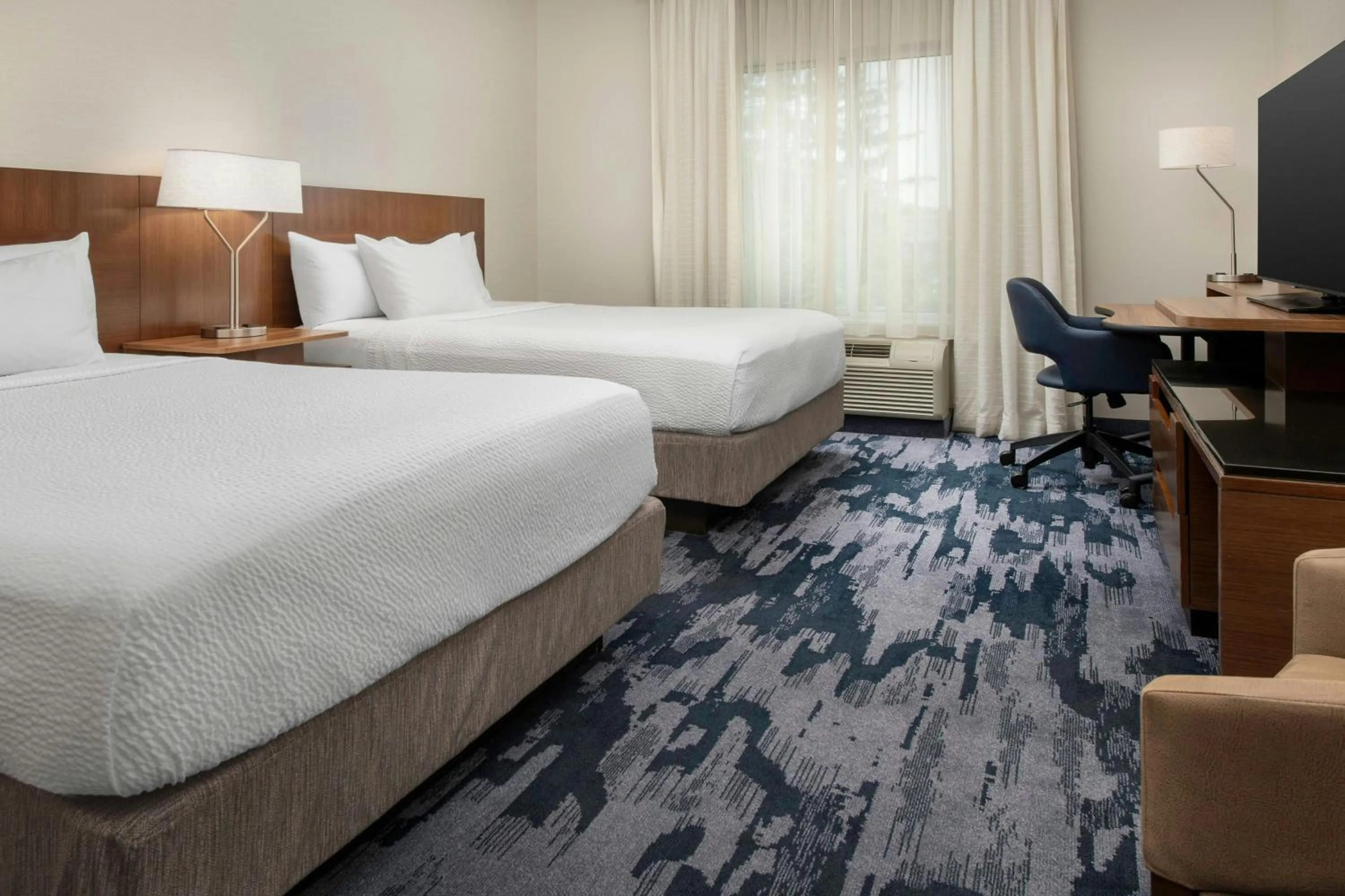 Photo of the whole room, Bed in Fairfield Inn & Suites by Marriott Ithaca