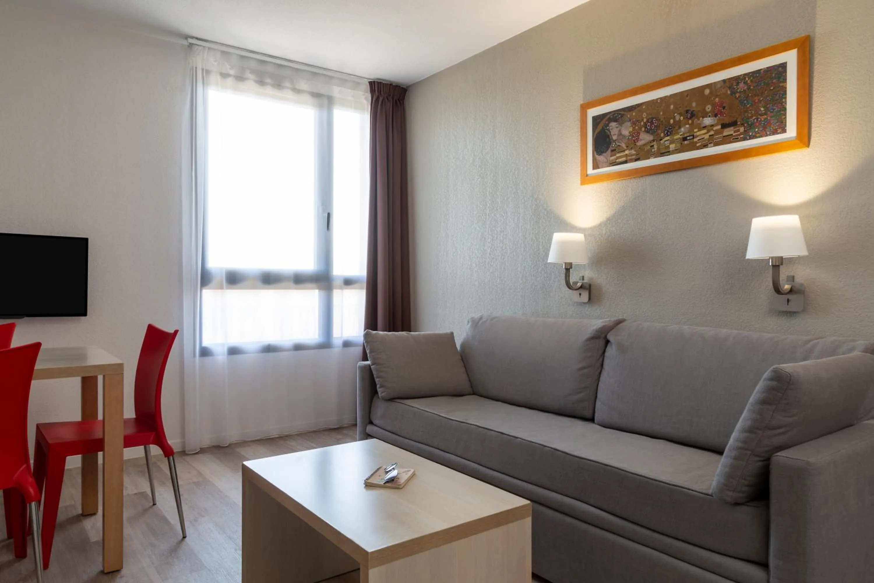 Living room in Aparthotel Adagio Access Avignon