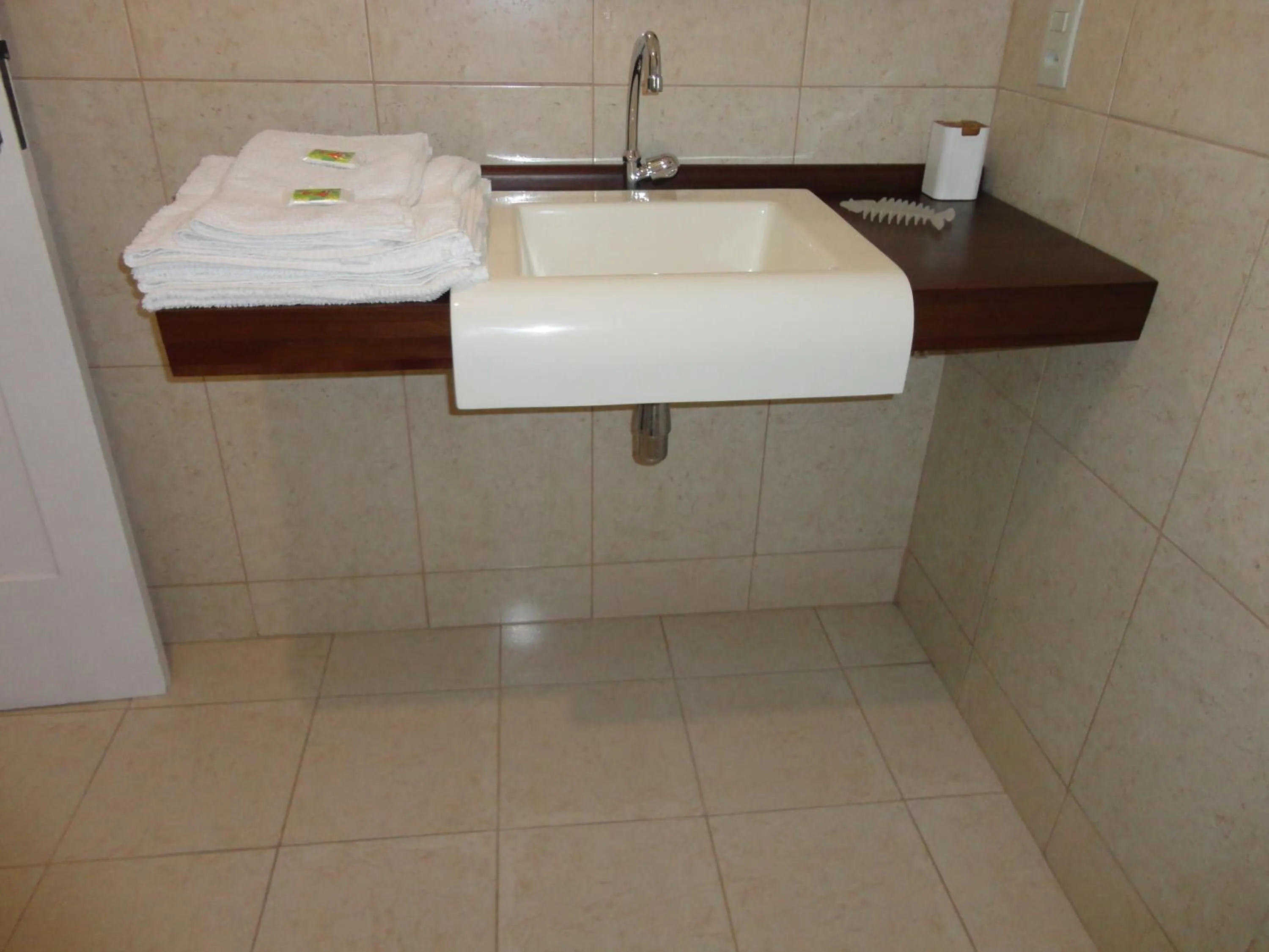Bathroom in Casa Caminho do Corcovado - Pet friendly