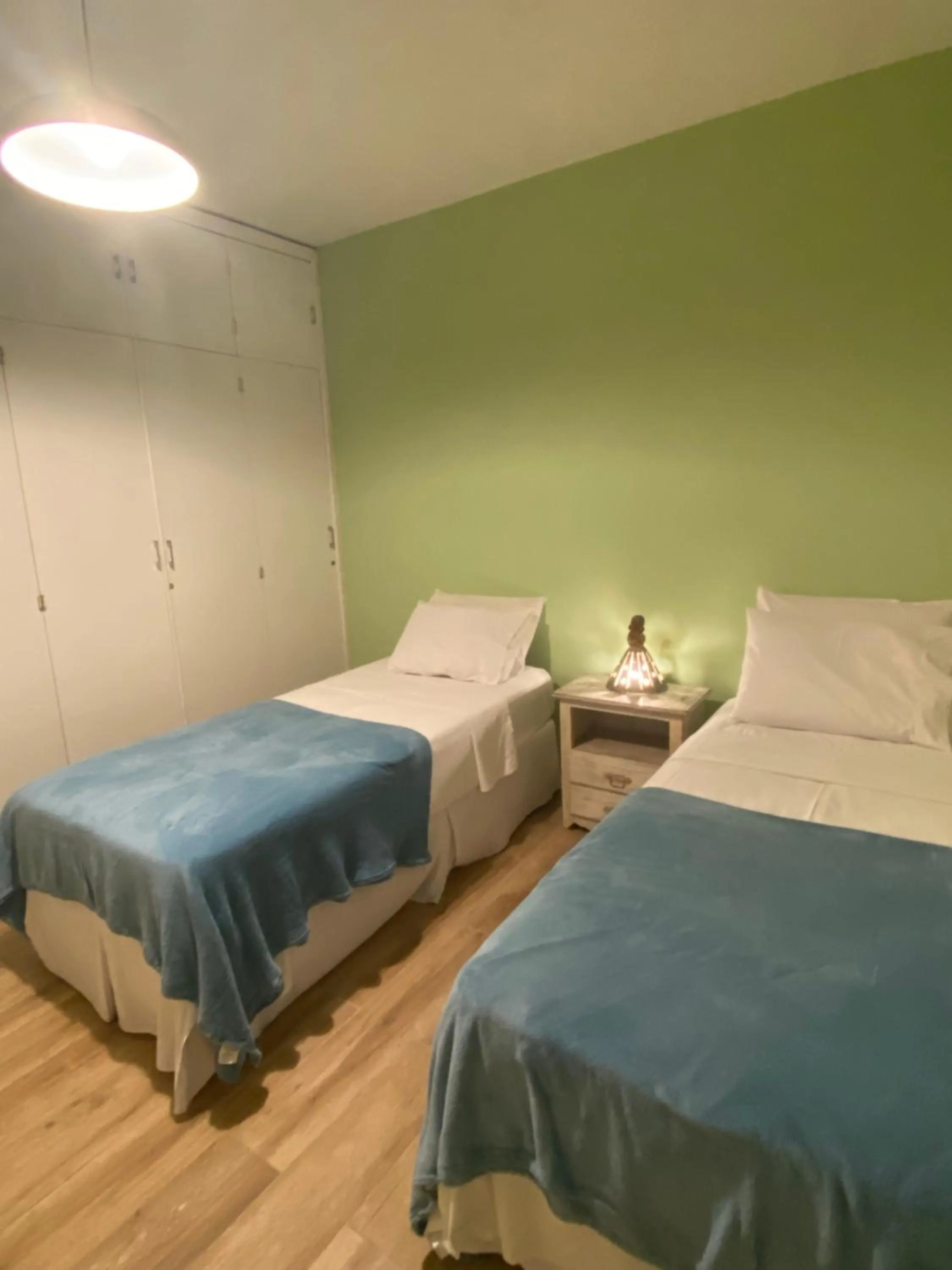 Photo of the whole room, Bed in Casa Caminho do Corcovado - Pet friendly