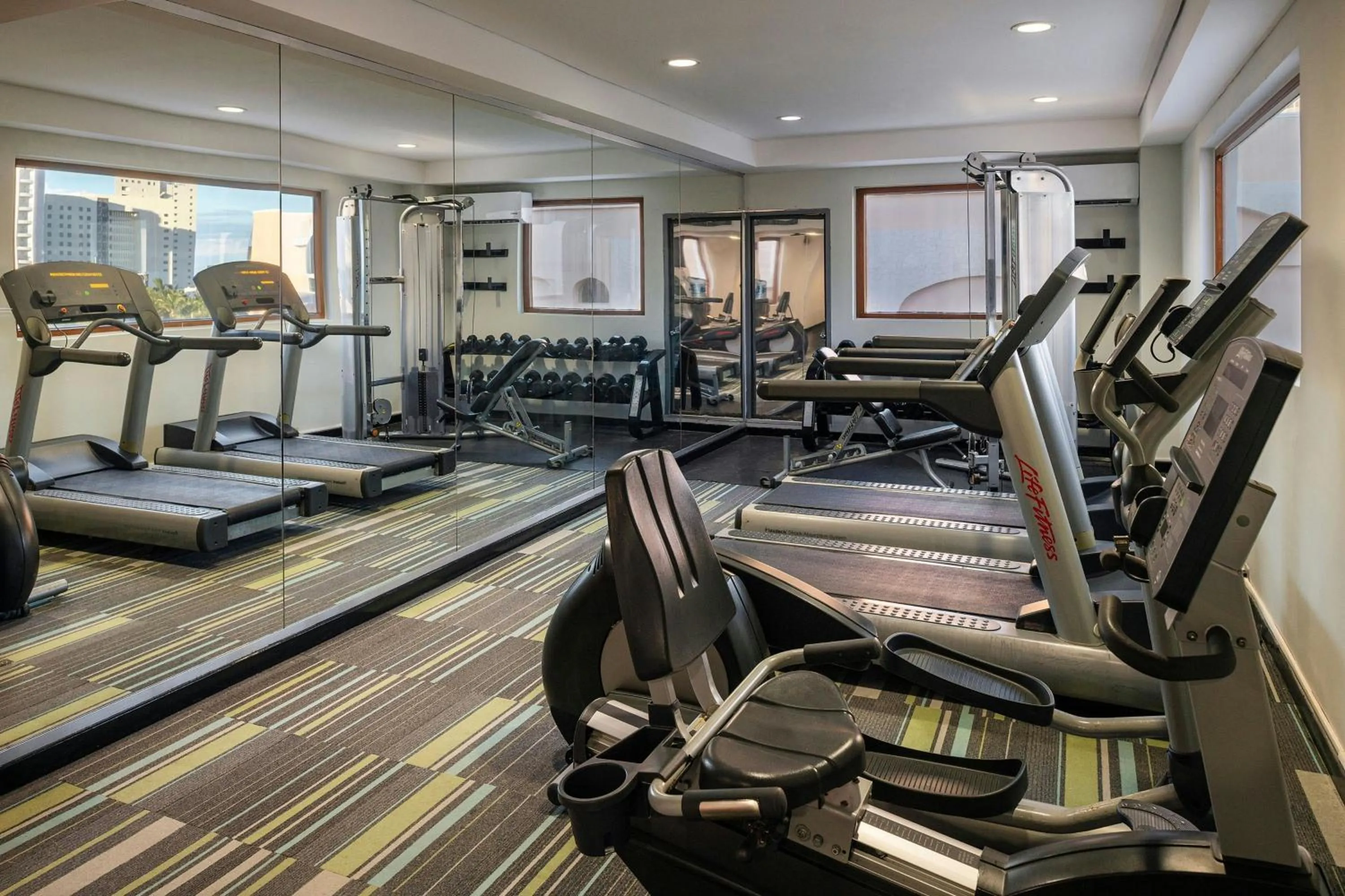 Fitness centre/facilities in Aloft Cancun