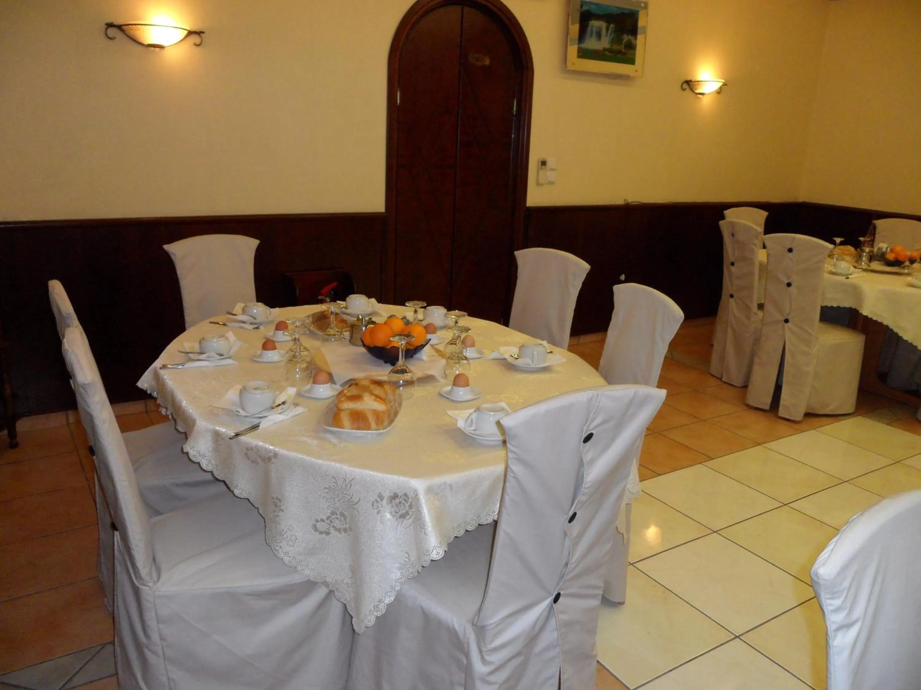 Banquet/Function facilities in Hotel Astoria