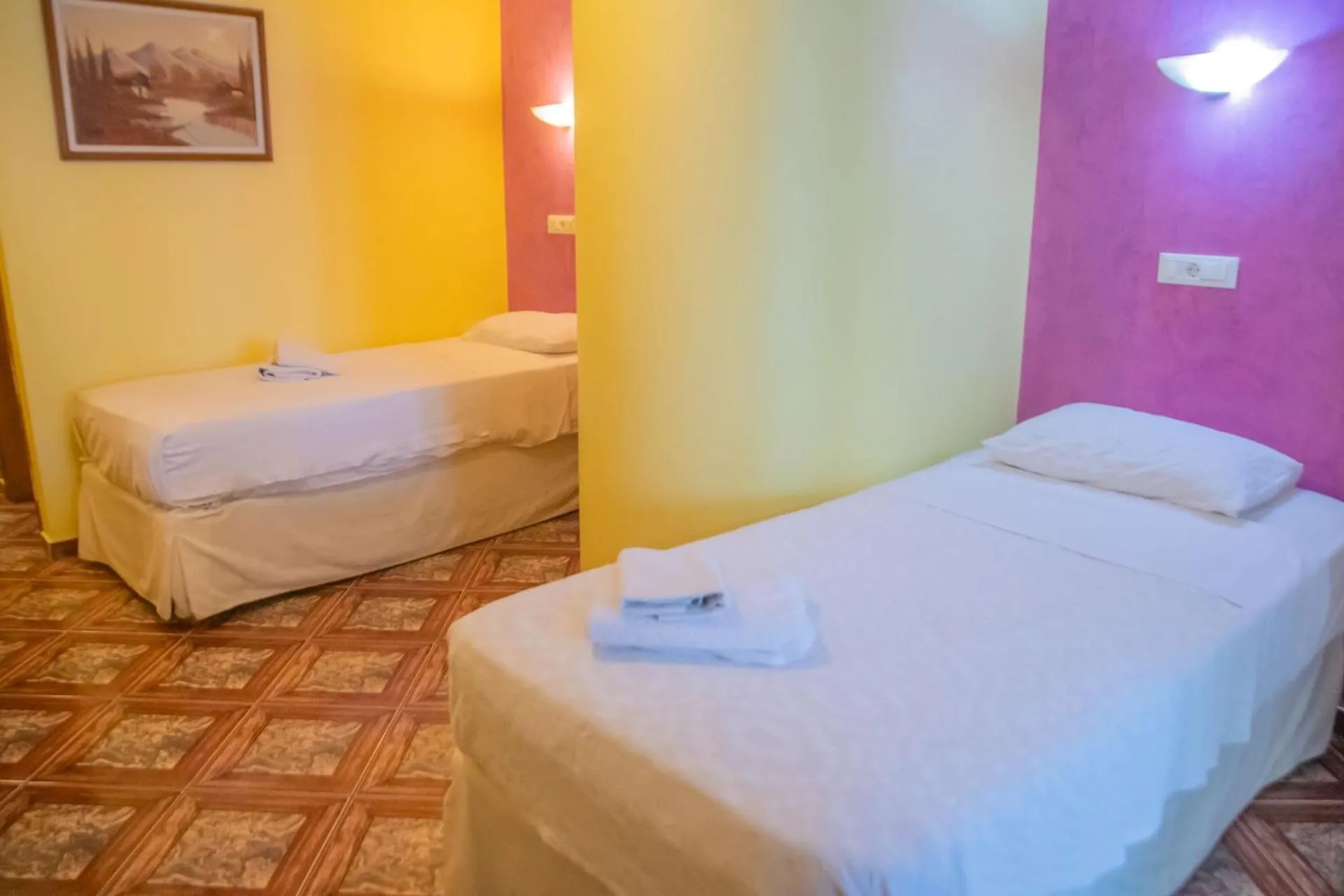 Bedroom, Bed in Hotel Astoria