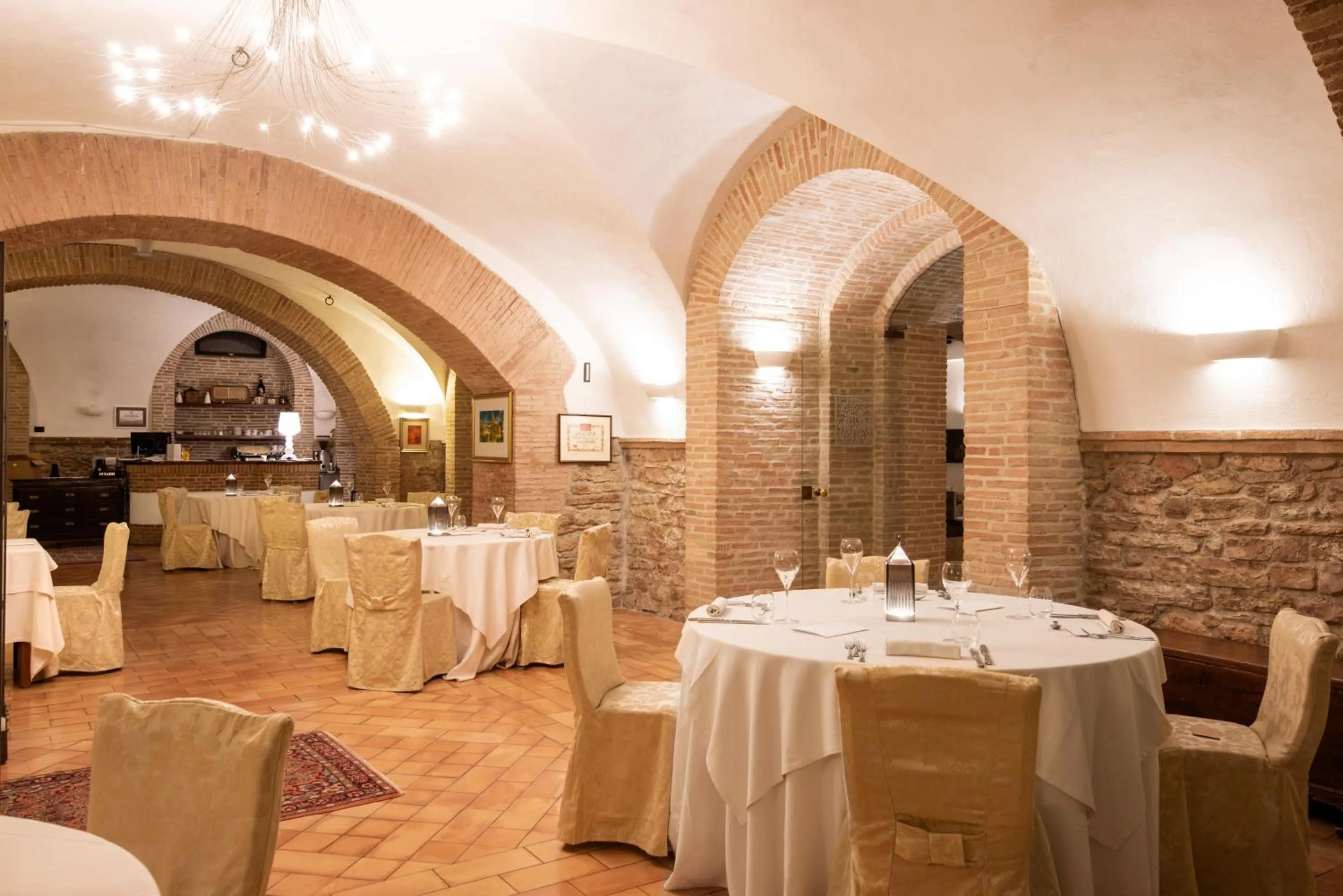 Restaurant/places to eat in Marchese Del Grillo