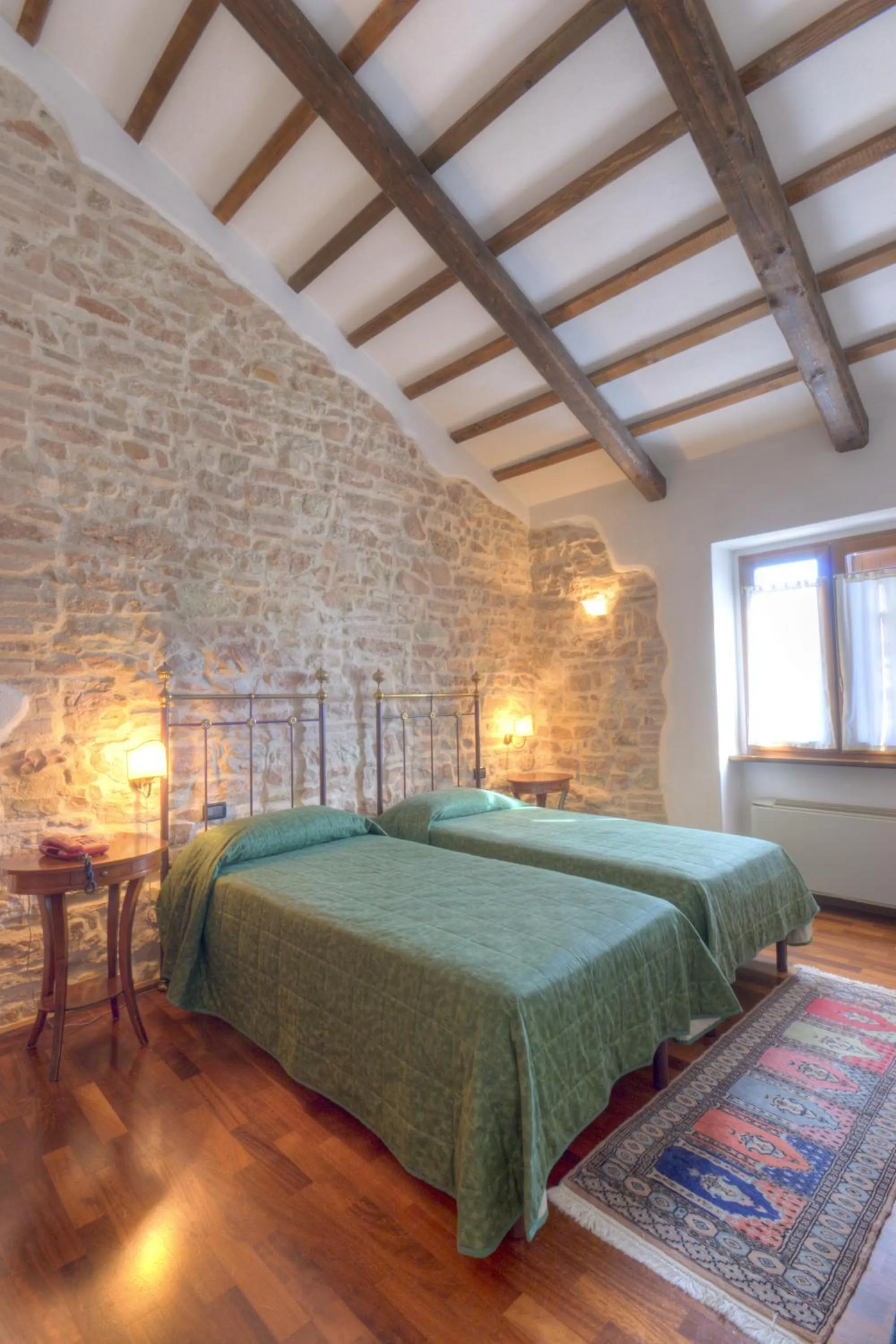 Shower, Bed in Marchese Del Grillo