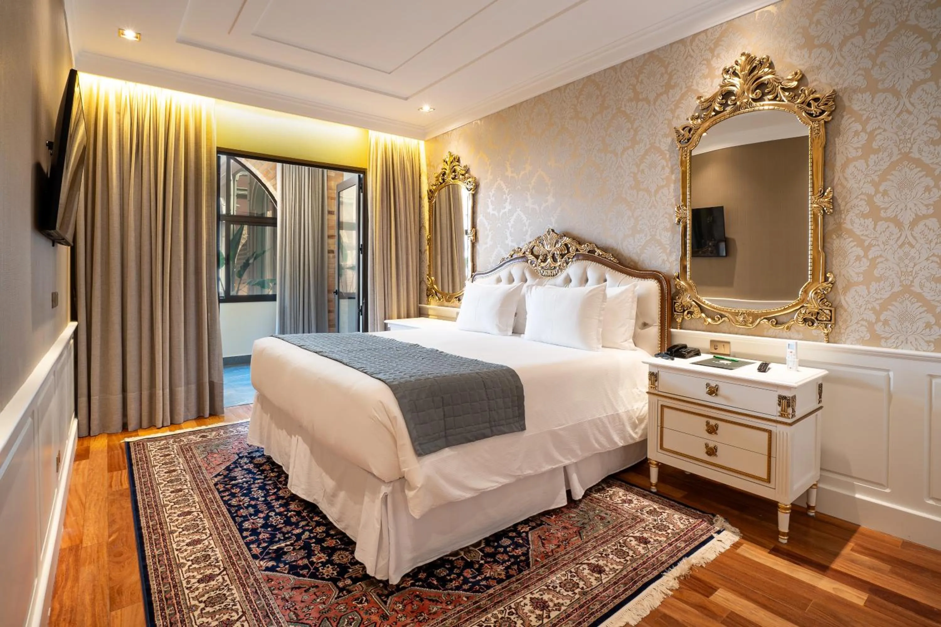 Bed in Pousada Luis XV