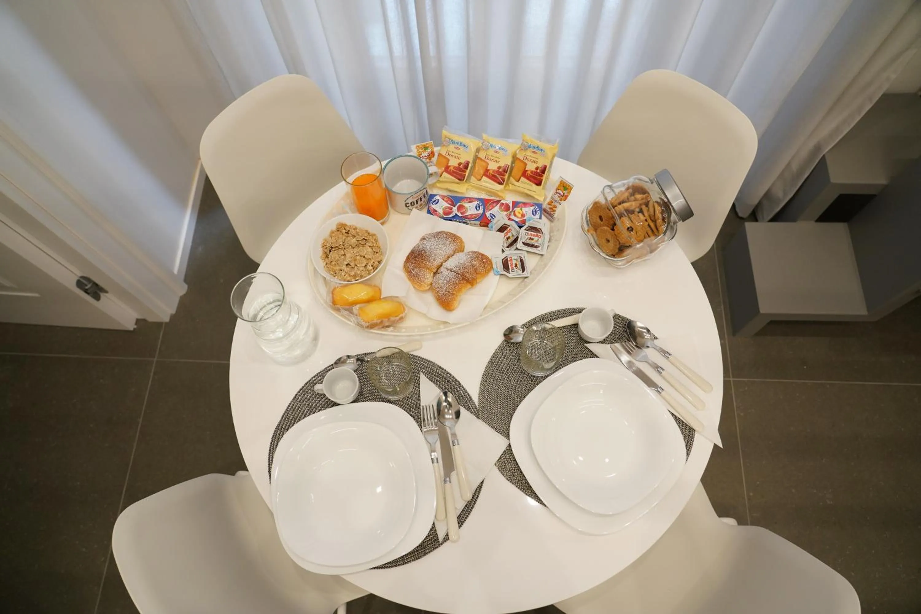 Breakfast in Three Houses Toledo
