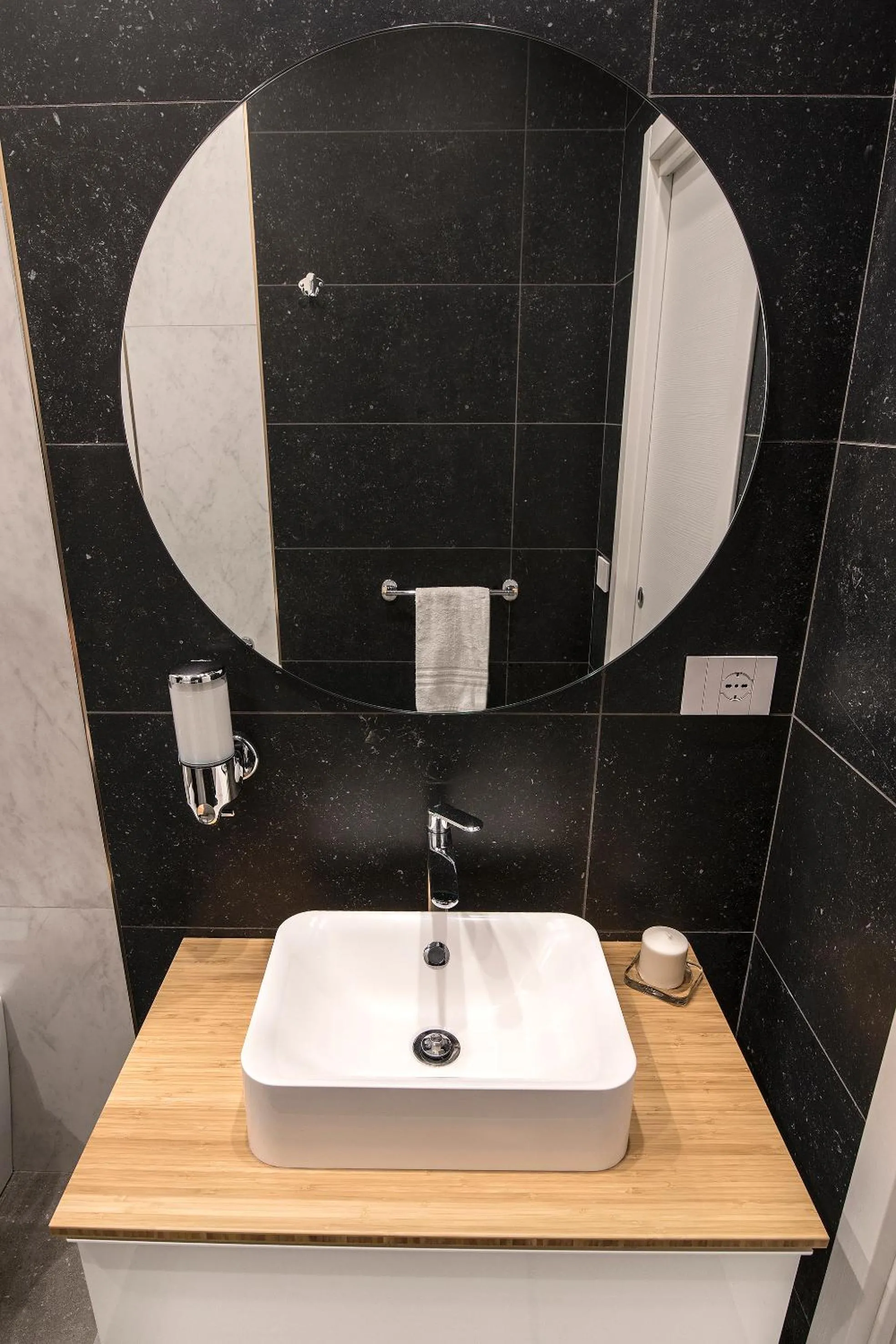 Bathroom in Three Houses Toledo