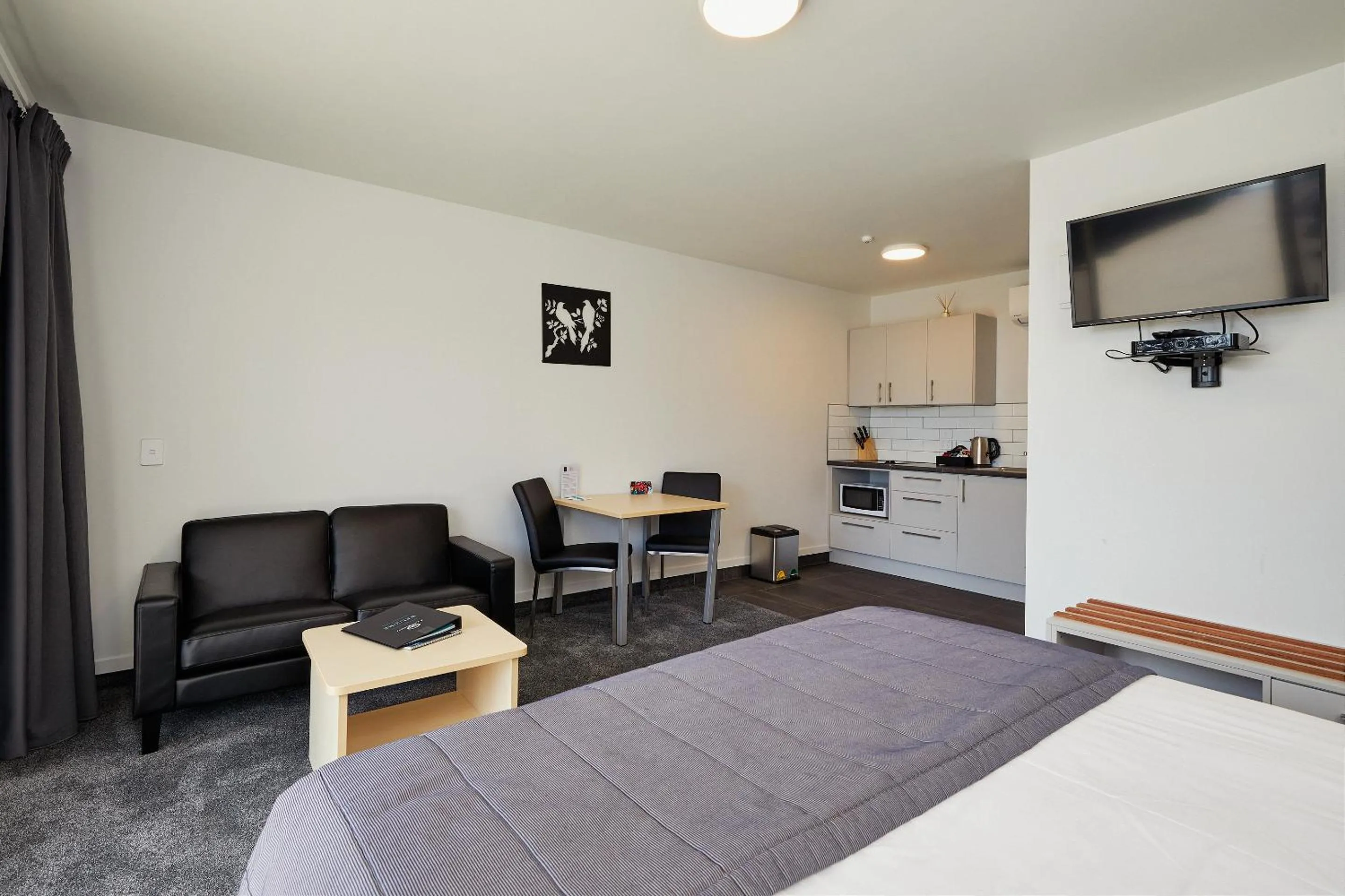 Seating area, Bed in The White Morph - Heritage Collection