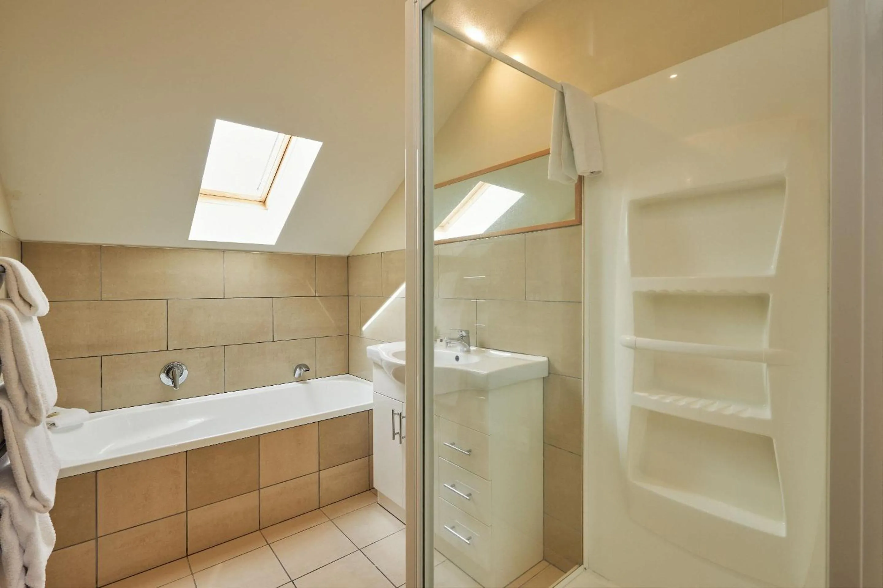 Bathroom in The White Morph - Heritage Collection