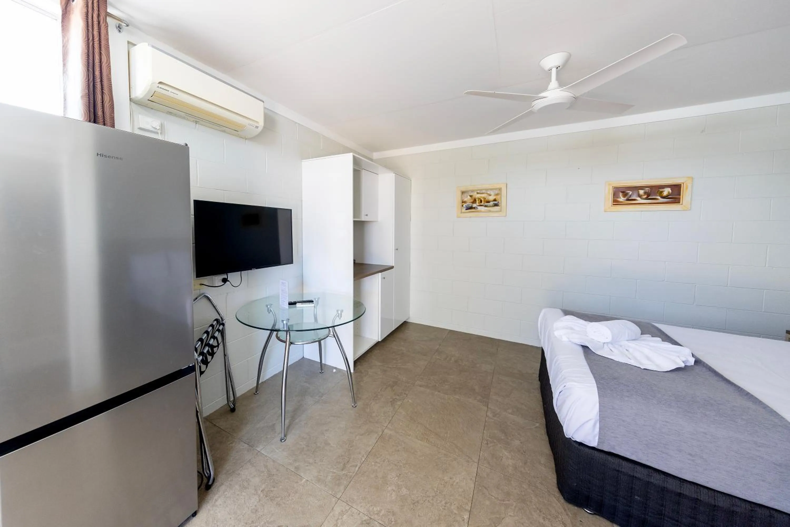 Bed in Breeze Inn 13 Princes Highway, Ulladulla