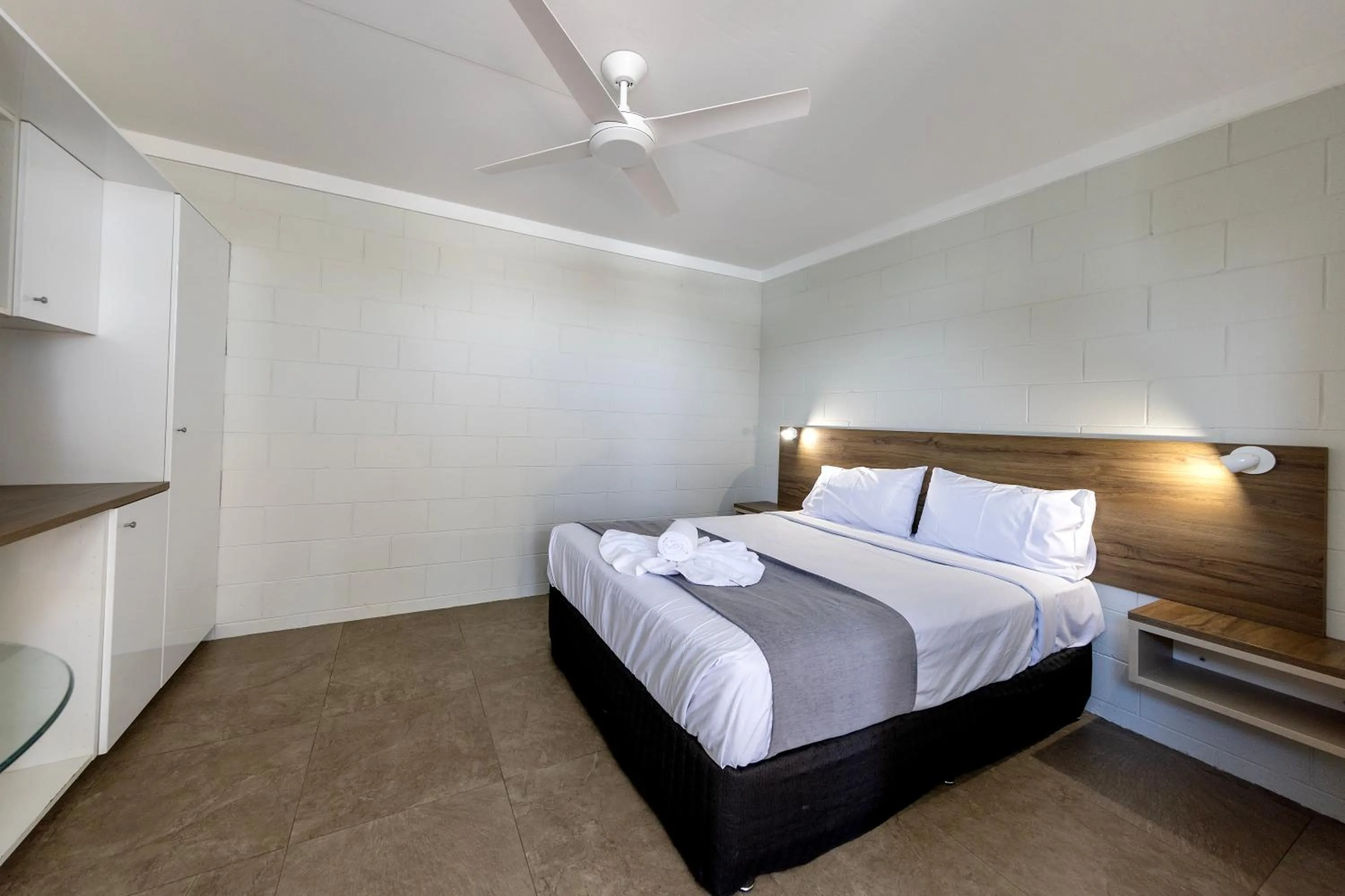 Bed in Breeze Inn 13 Princes Highway, Ulladulla