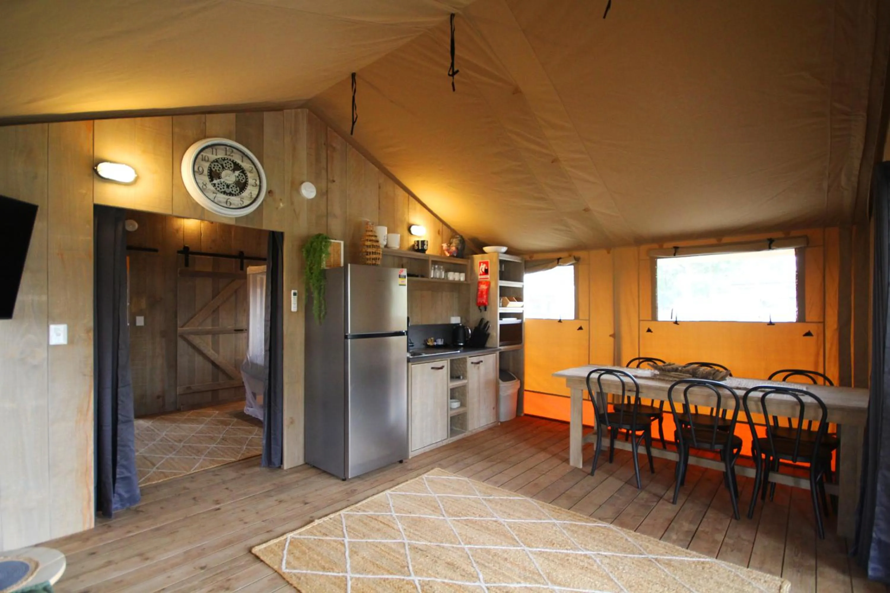 Dining area in Phillip Island Park Lane Holiday Park