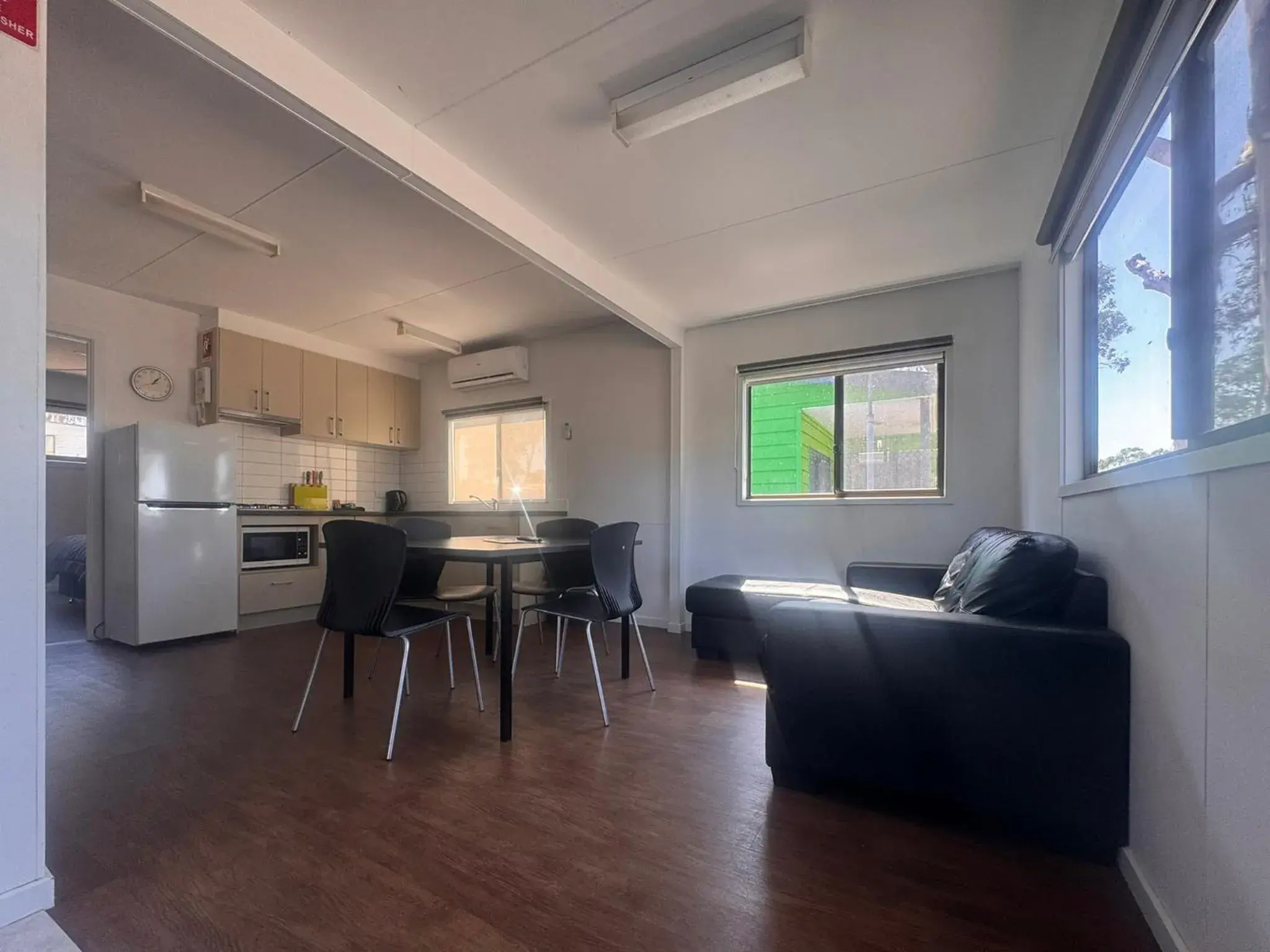 Standard Cabin (Sleeps 4) in Phillip Island Park Lane Holiday Park Standard Cabin (Sleeps 4) in Phillip Island Park Lane Holiday Park