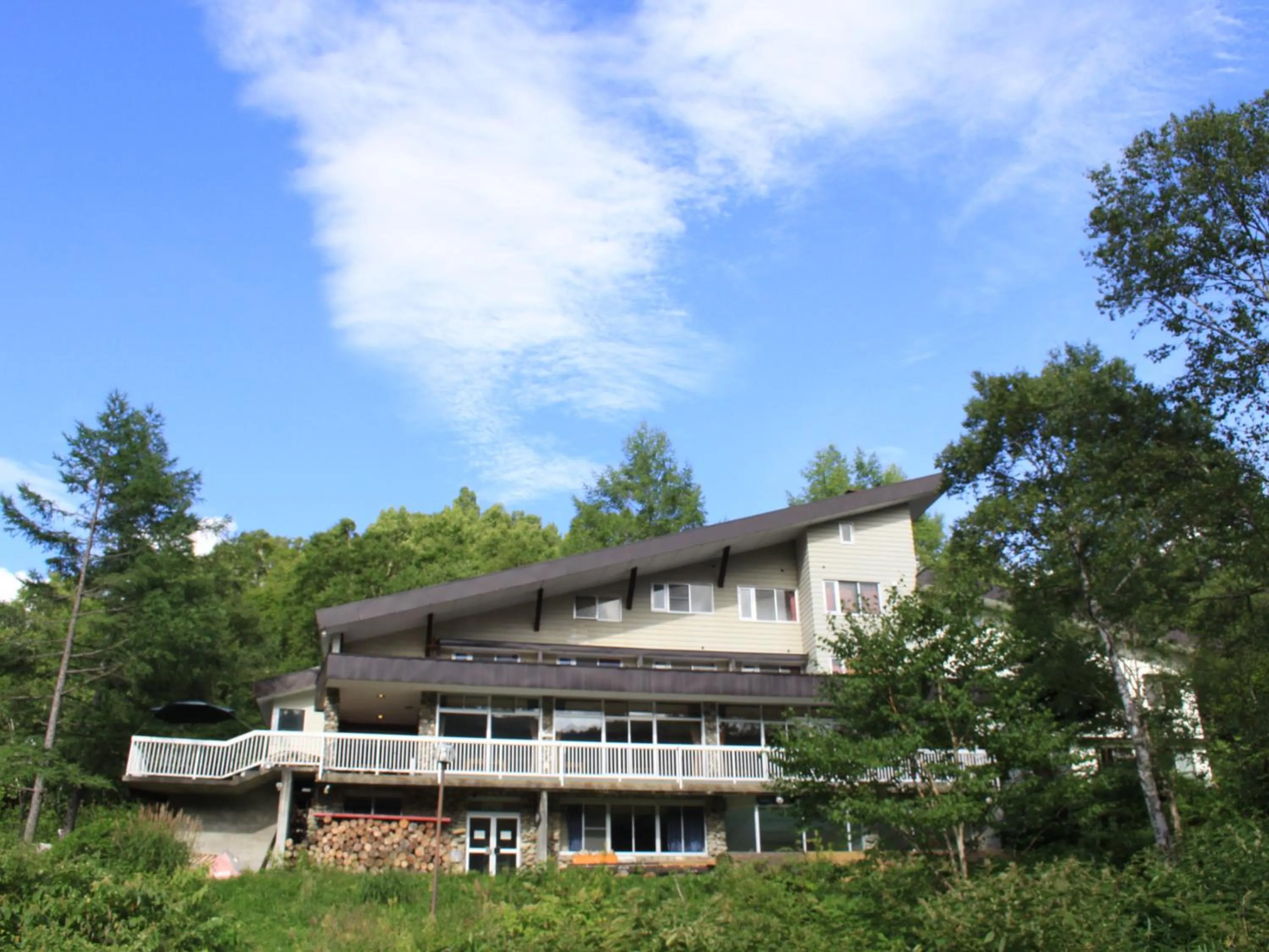 Property building in Ishinoyu Lodge