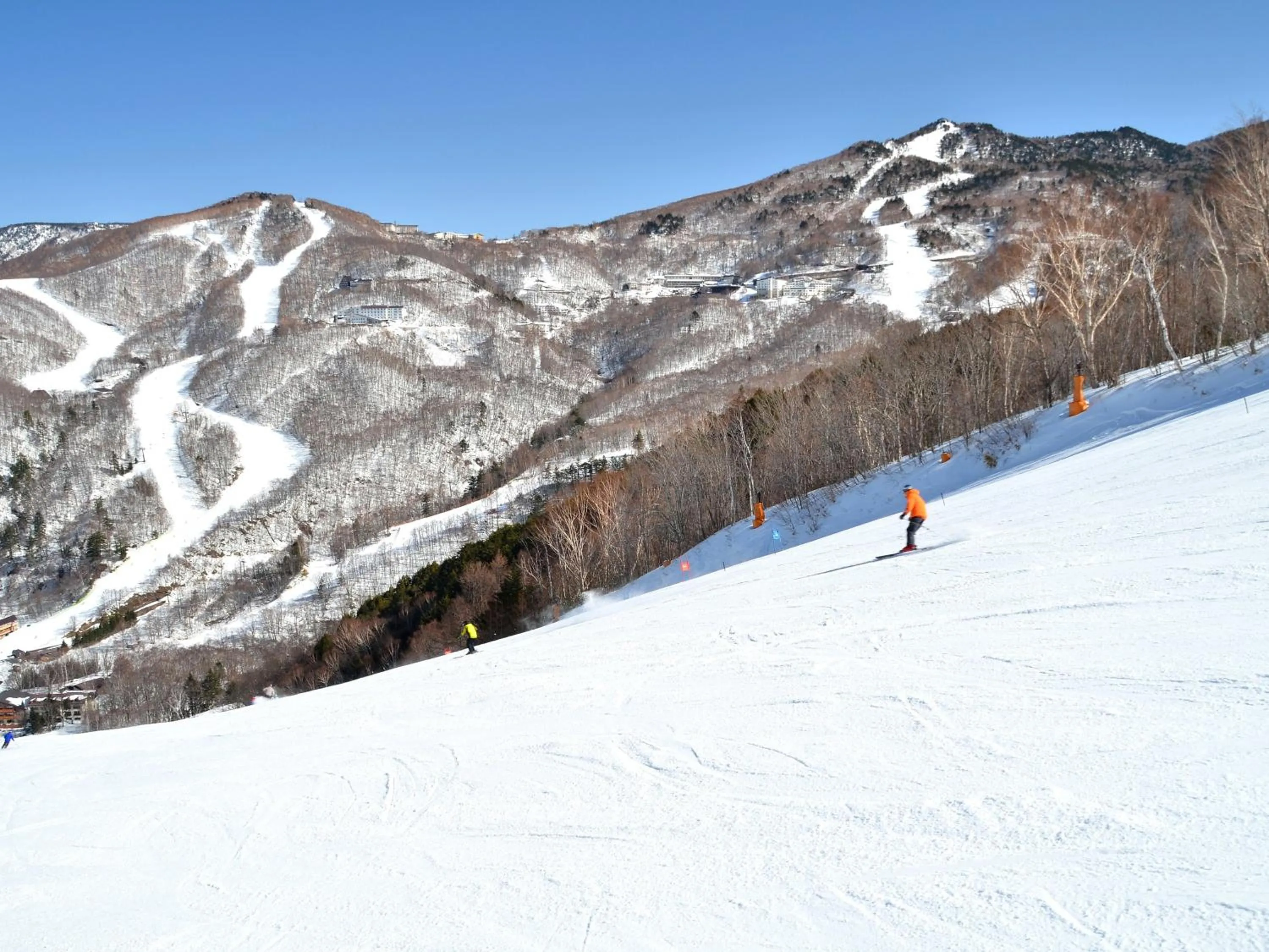 Skiing in Ishinoyu Lodge