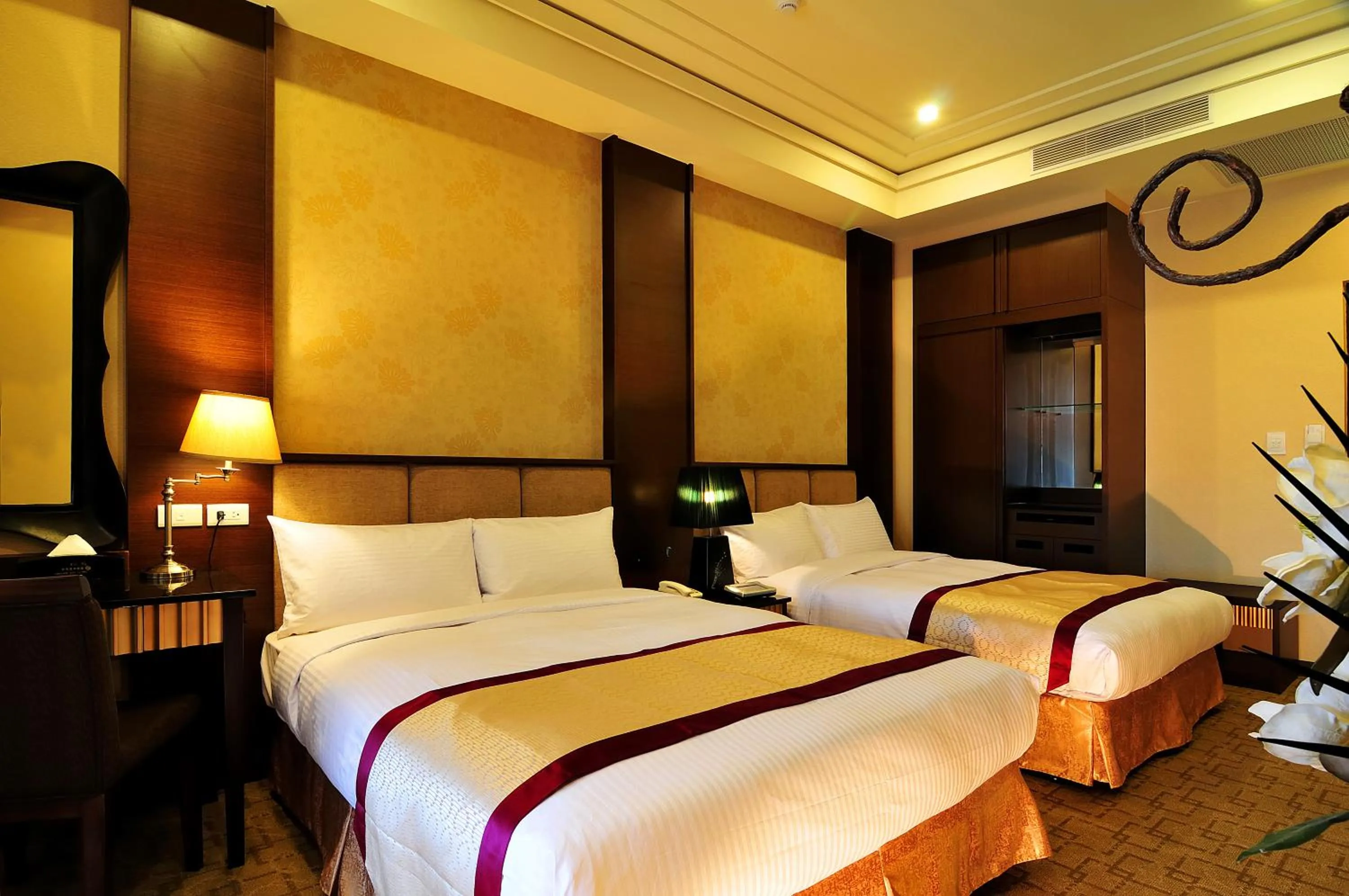 bunk bed, Bed in JinShan Sakura Bay Hot Spring Hotel