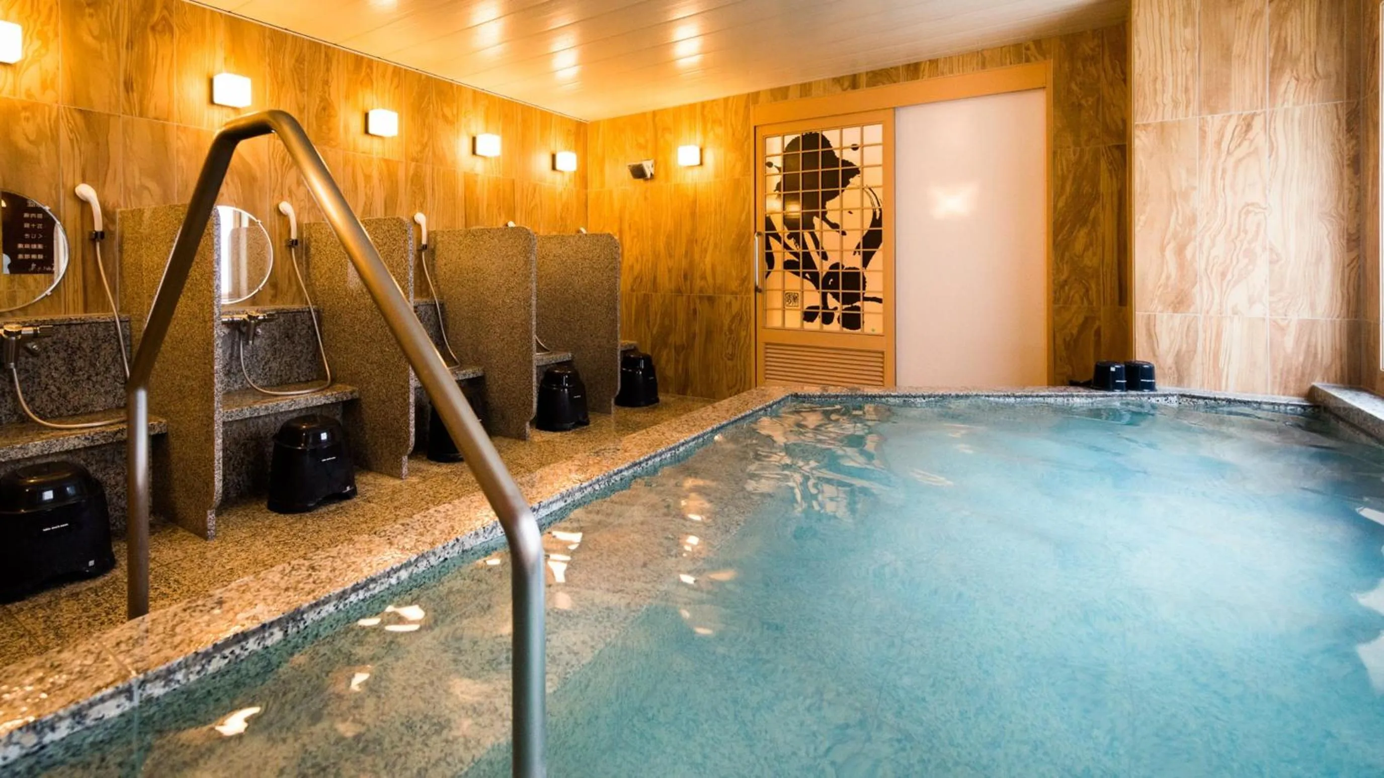 Hot Tub in Natural Hot Spring SUPER HOTEL Kumamoto Chamber of Commerce