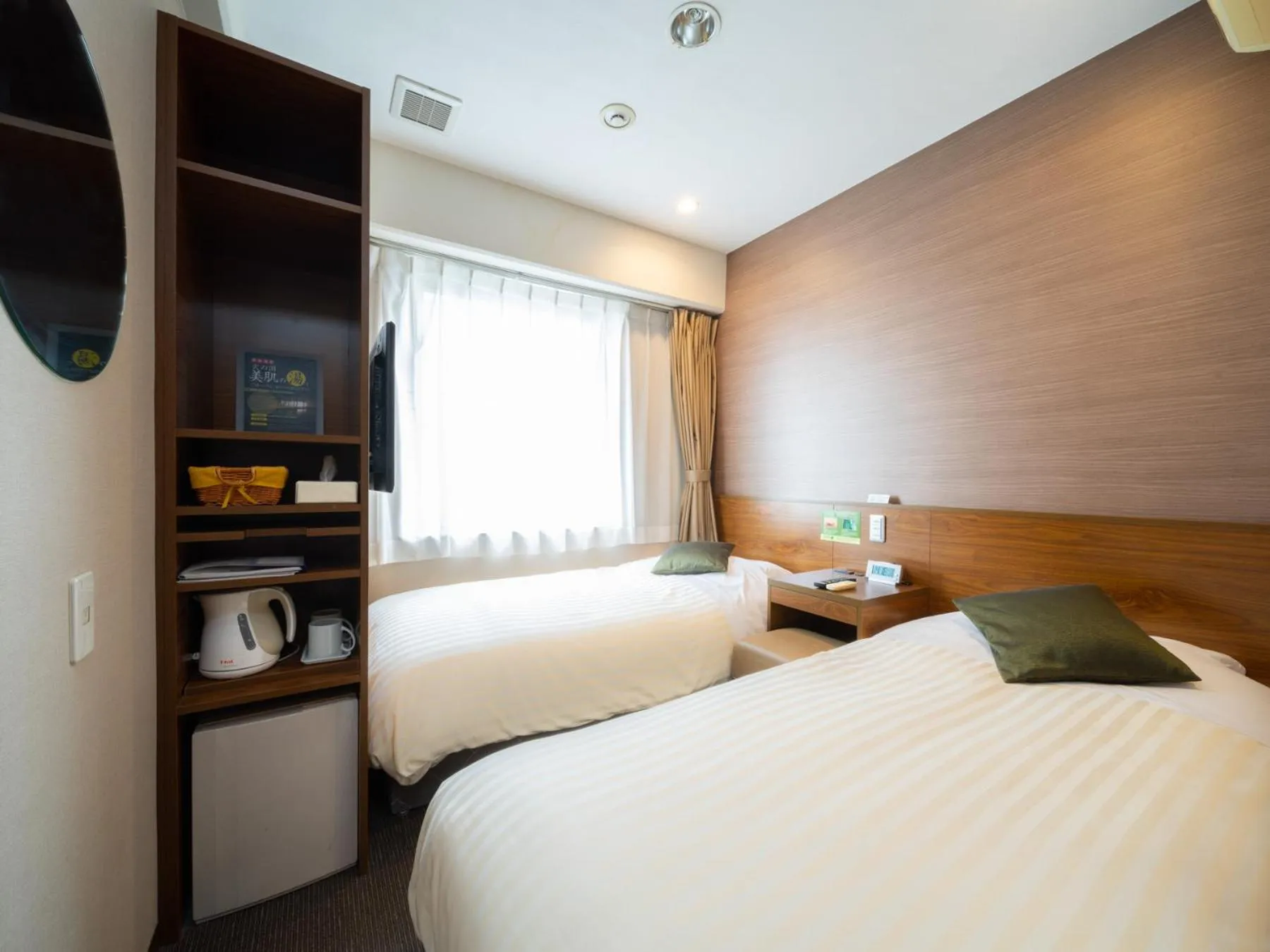 Photo of the whole room, Bed in Natural Hot Spring SUPER HOTEL Kumamoto Chamber of Commerce